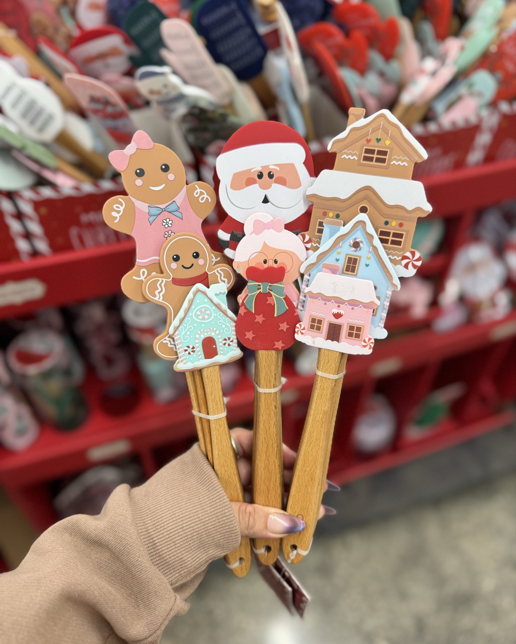 Holiday Spatula sets at Walmart 

#LTKHoliday #LTKSeasonal #LTKHome