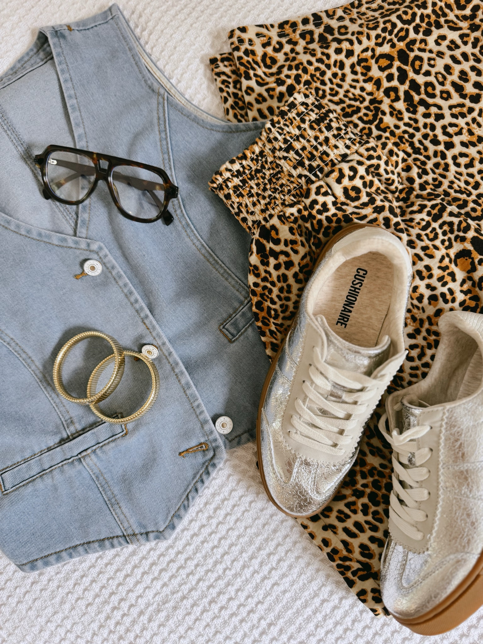 Shop this look, all from Amazon! I ordered a large in both pieces! 



Amazon style, Amazon fashion, casual outfit, sneakers, vest, pants, glasses, accessories 

#LTKFindsUnder50 #LTKStyleTip #LTKFindsUnder100