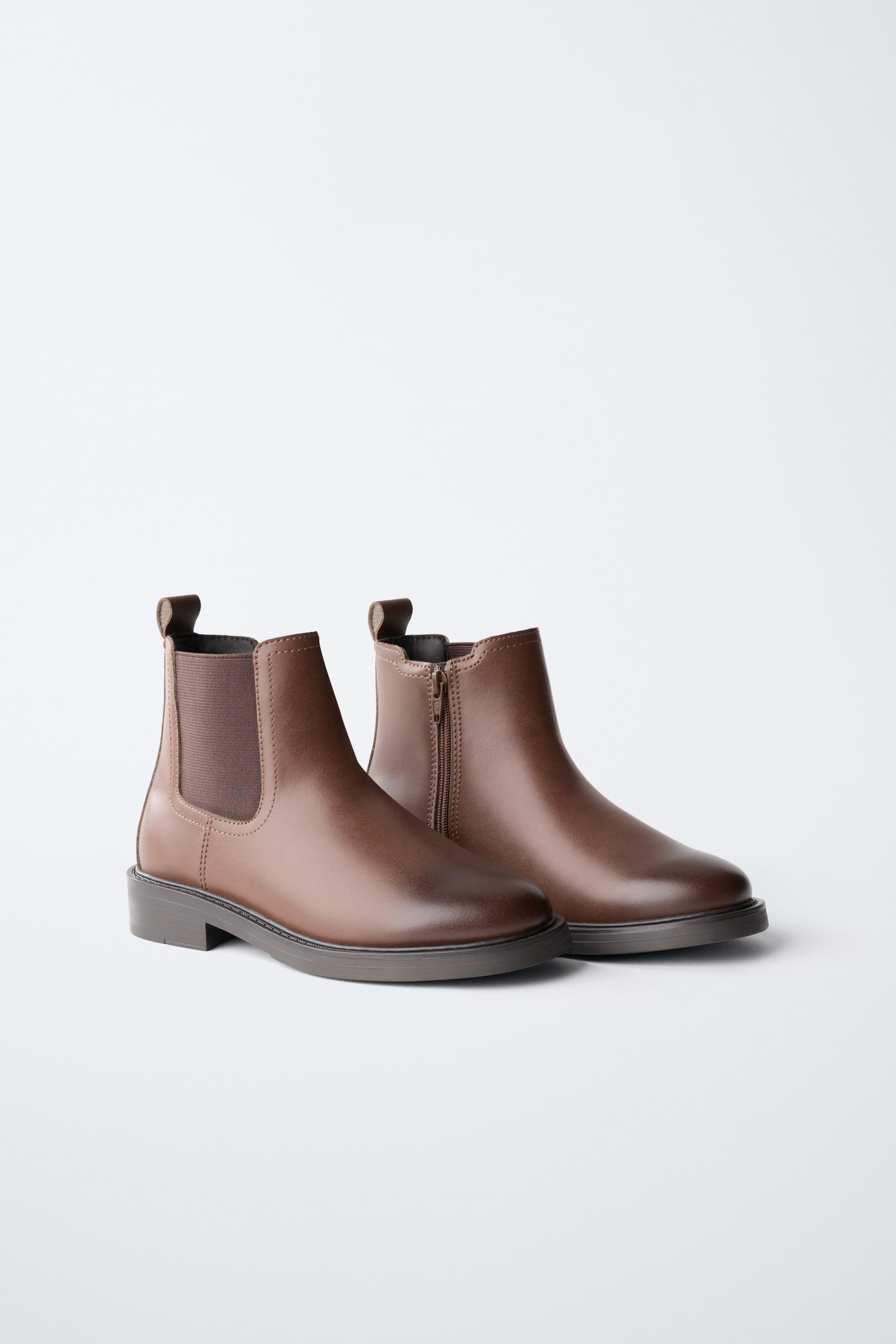CHELSEA ANKLE BOOTS | Zara US