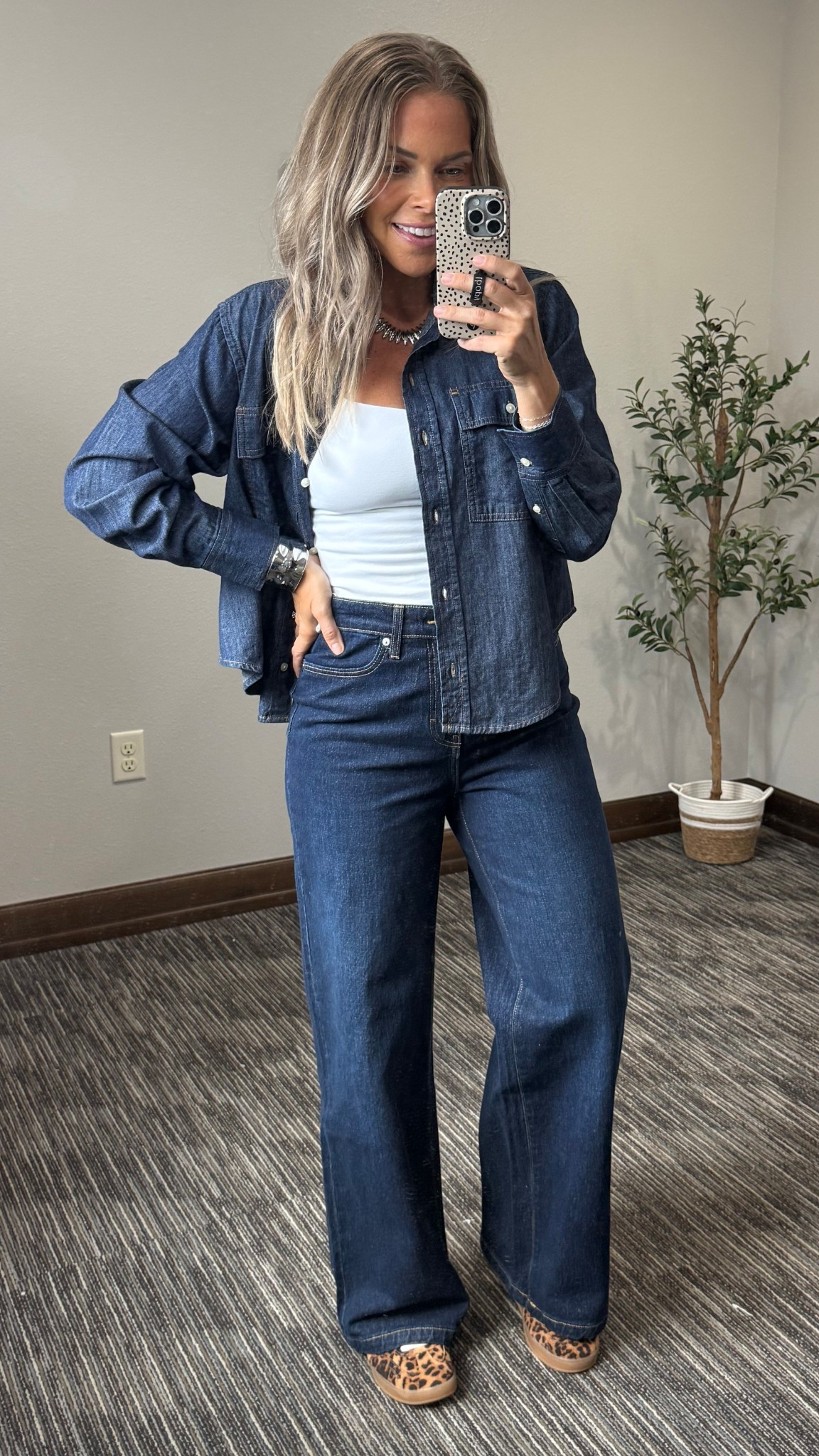 Small tops and size 6
Jeans  

#LTKFindsUnder50 #LTKStyleTip #LTKSeasonal