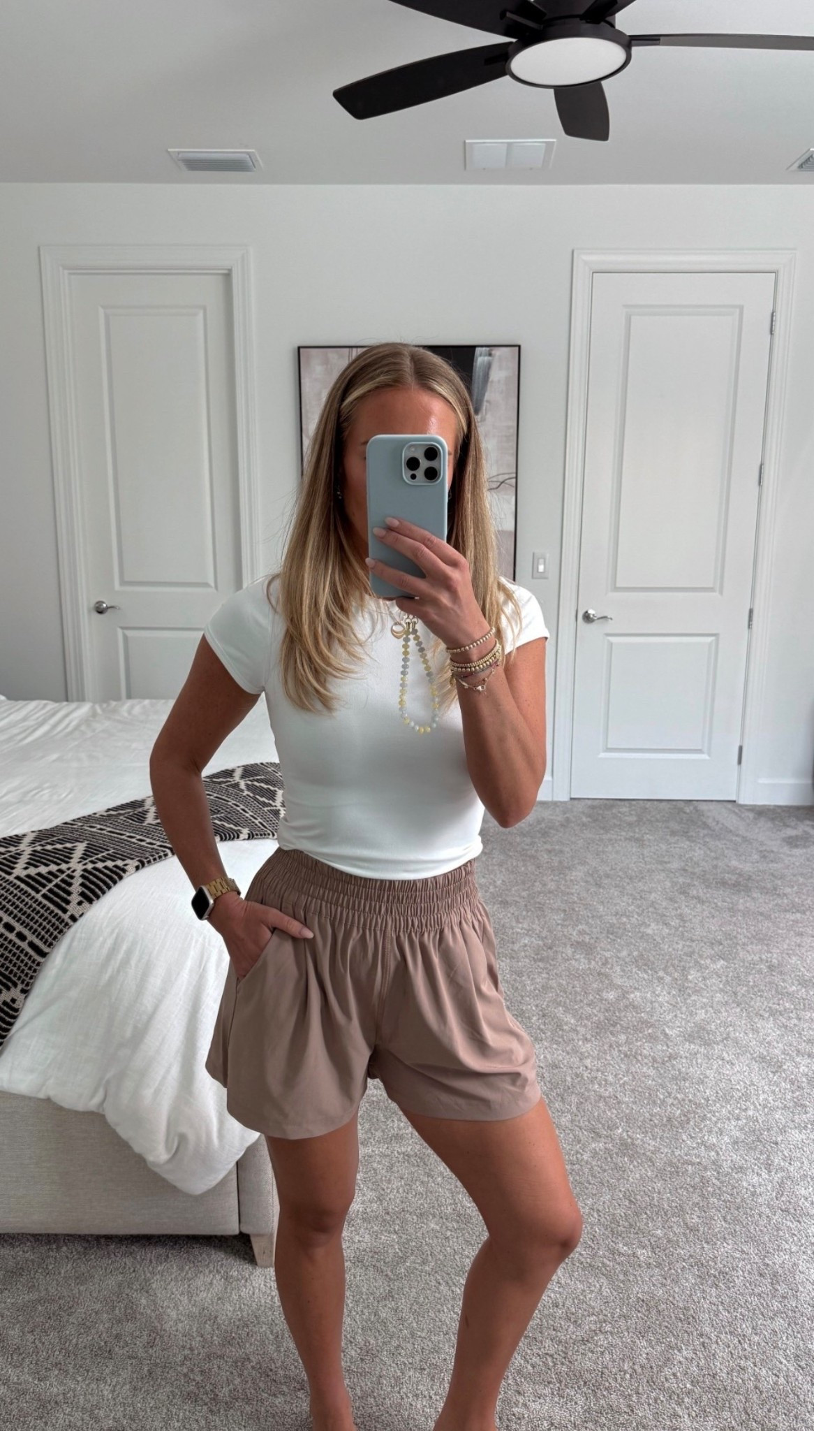 Casual OOTD wearing the @Vuori US  US villa shorts that do notttt wrinkle 🤌🏼 



#LTKTravel #LTKootd #LTKSeasonal