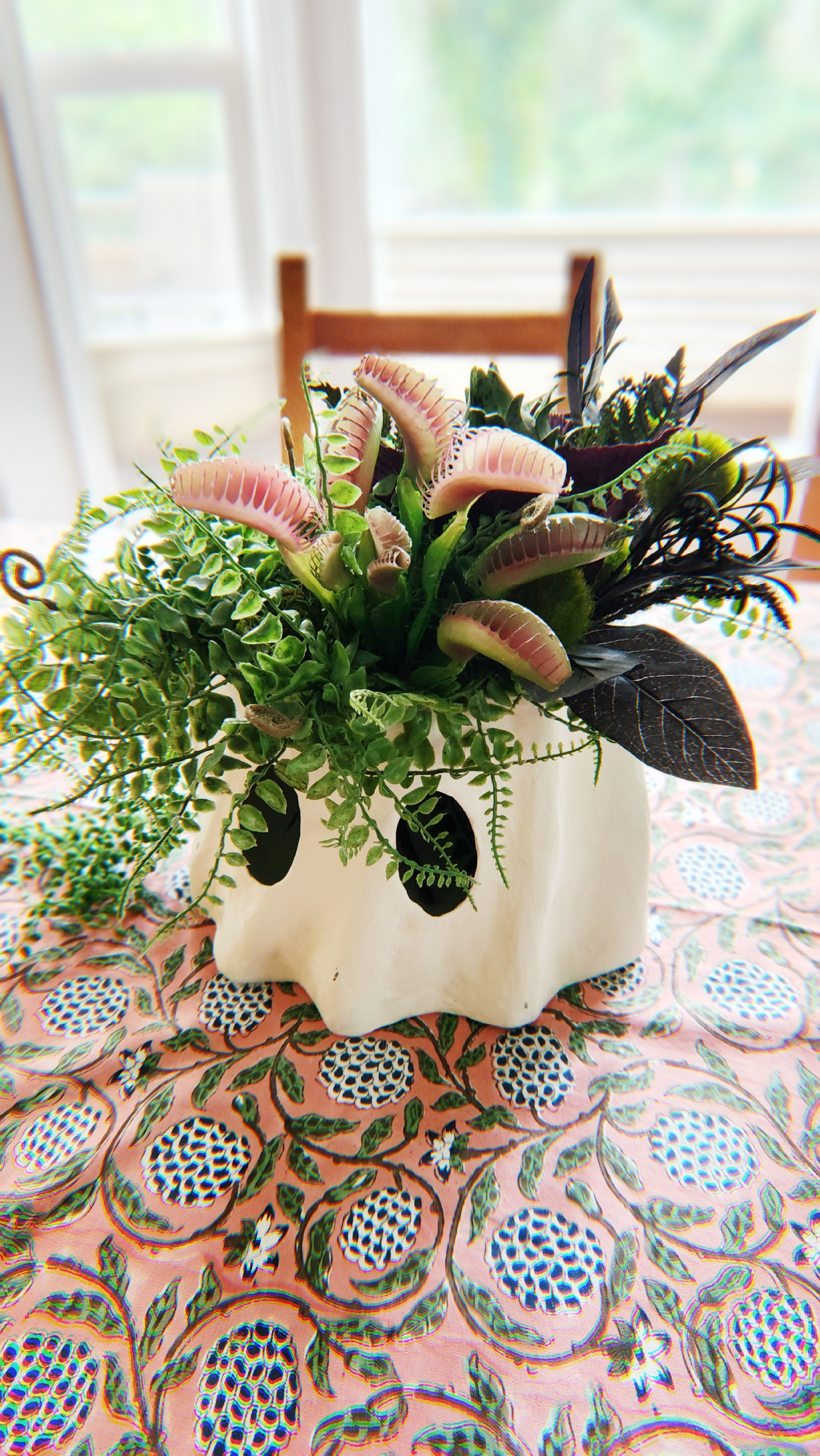 A simple but classic Halloween centerpiece!

#LTKHome #LTKSeasonal #LTKFindsUnder50