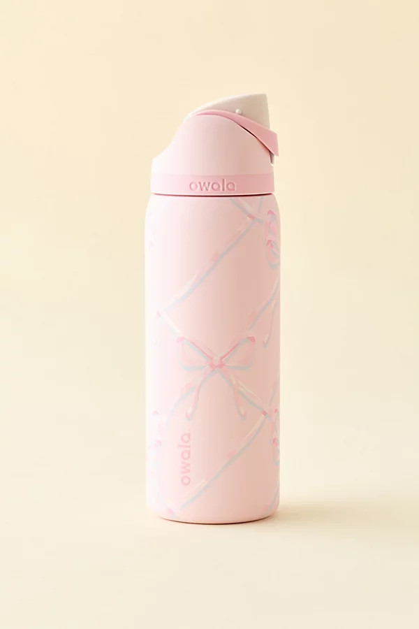 Owala FreeSip 32 oz Water Bottle in Sugar Plum Fairy at Urban Outfitters | Urban Outfitters (US and RoW)