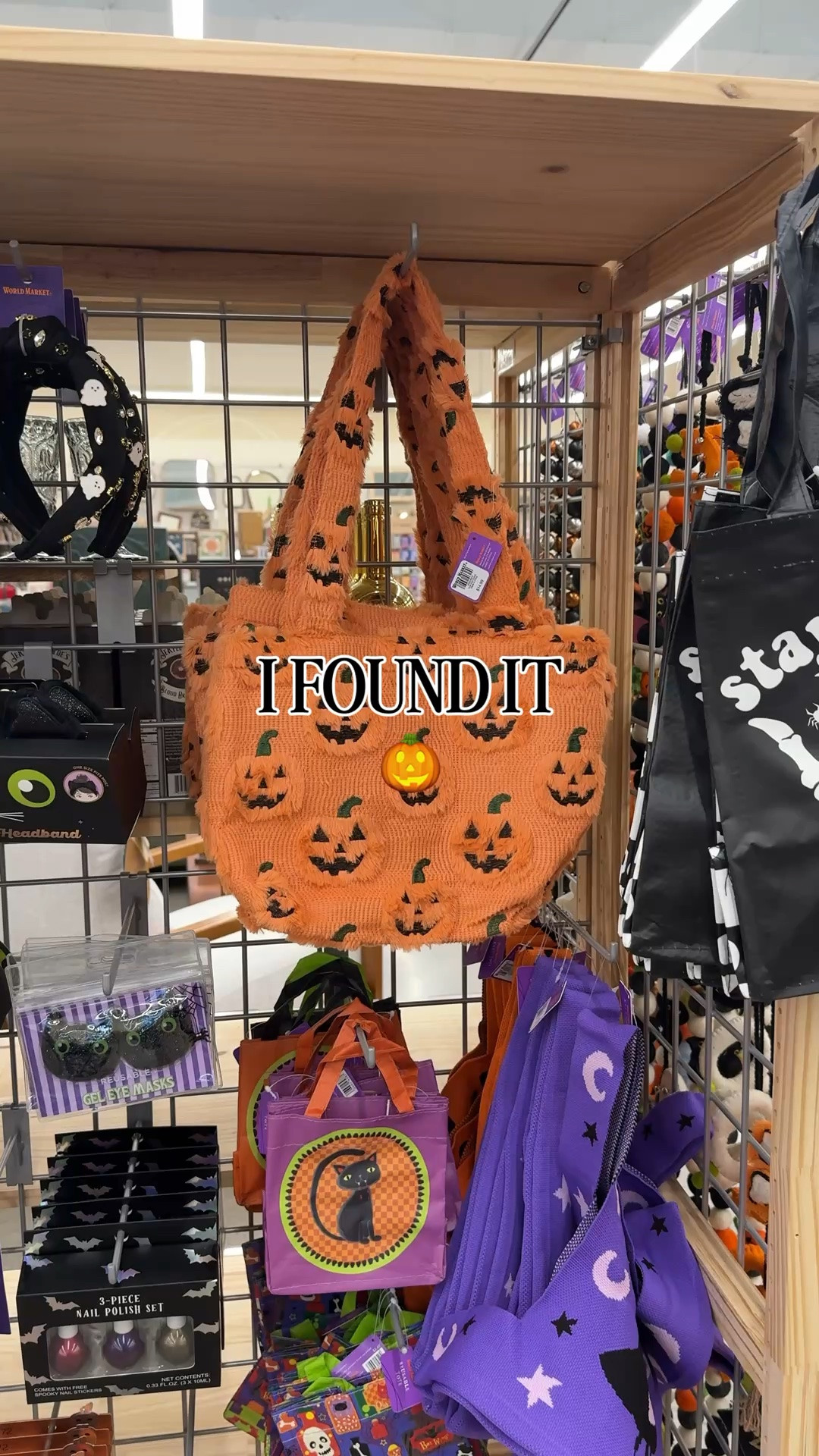 Halloween Fuzzy Tote!! 🎃 #halloween

#LTKSeasonal #LTKootd