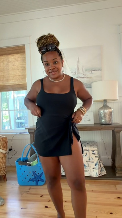 I’m a sucker for a swim dress! This one is $20 on sale 👏🏾

#LTKSaleAlert #LTKSwim #LTKmomlife