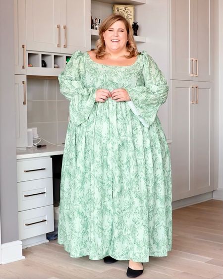 Love this beautiful green print. Linked my dress below and it’s on sale right now for more than 50% off!

#LTKunder100 #LTKcurves #LTKSeasonal
