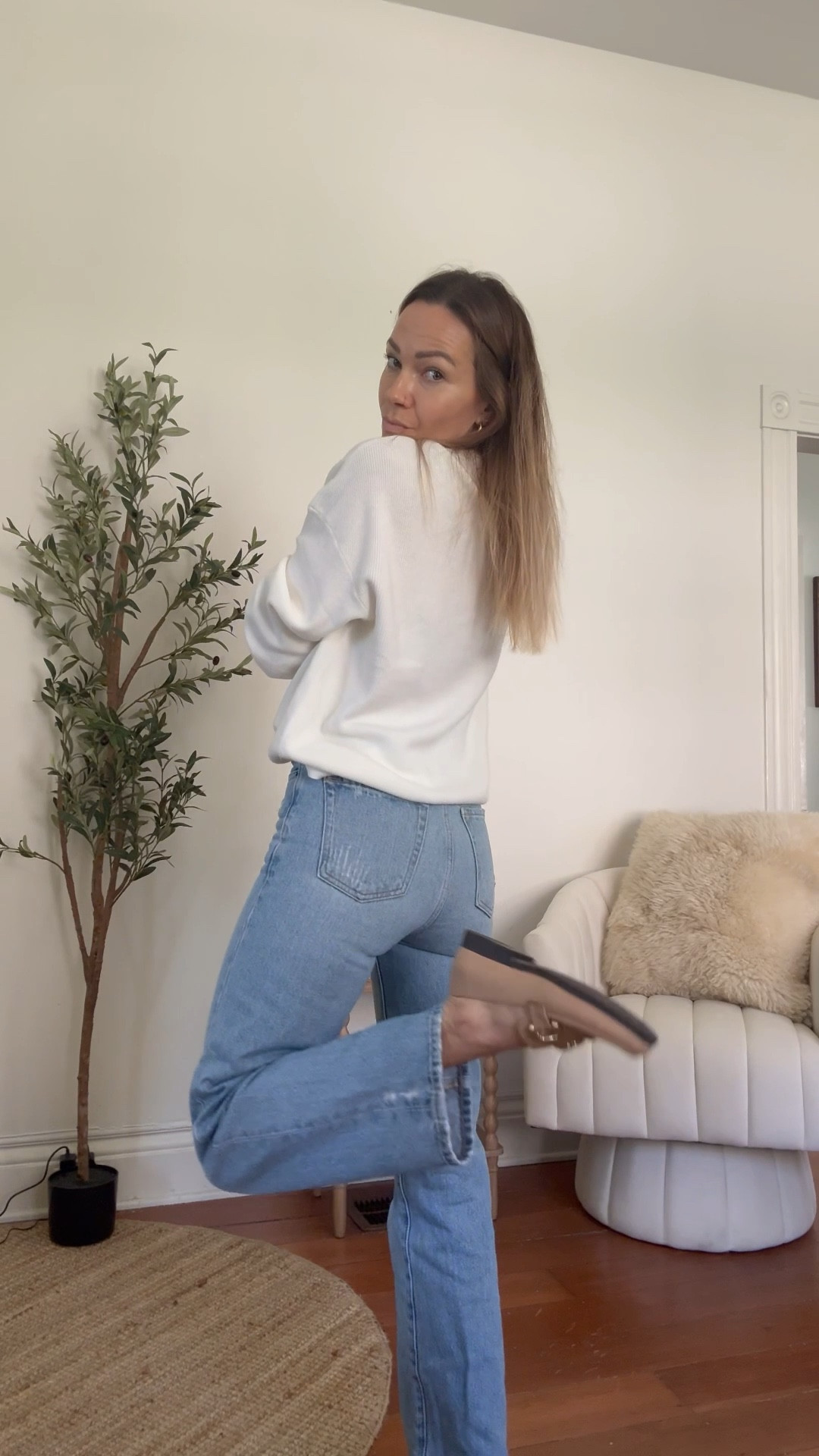 Let’s get dressed! 🫶🏽 comment SHOP and I’ll DM you the link to everything. ☁️ It felt chilly last night and it’s cloudy today, so I’m feeling Fall! 🍂 Prioritizing my skin with a firming mask and this oversized white sweater! The sweater is the perfect more affordable staple for your closet this coming autumn season. 

The pants are my go-to high wasted denim! They’re straight leg fit and they’re 🤌🏽 giving classic! 

#LTKShoeCrush #LTKFindsUnder100 #LTKSeasonal