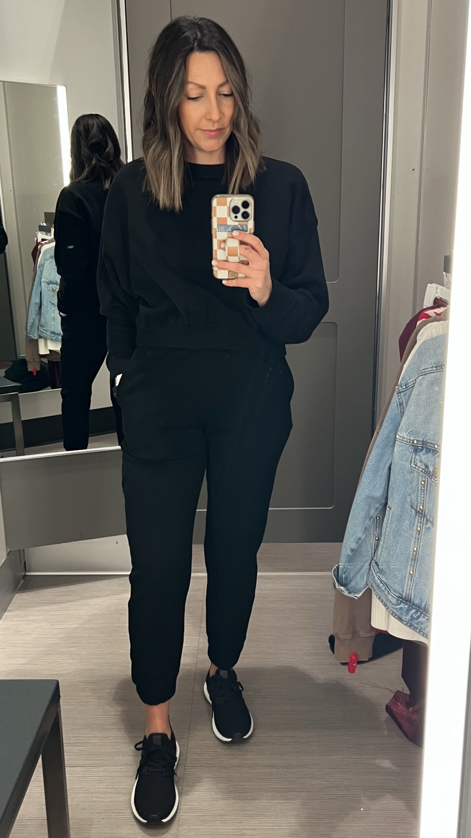 I like the cropped crewneck sweatshirt with these joggers, it’s just the right length without having to tuck it + perfect travel outfit

#LTKActive #LTKShoeCrush #LTKTravel