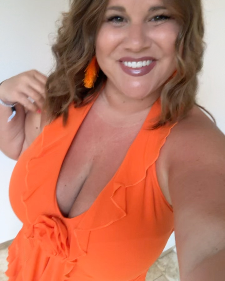 Tropic like it’s hot 🔥slay in this perfect dress with the right amount of flare! 

#LTKfindsunder50 #LTKtravel #LTKmidsize
