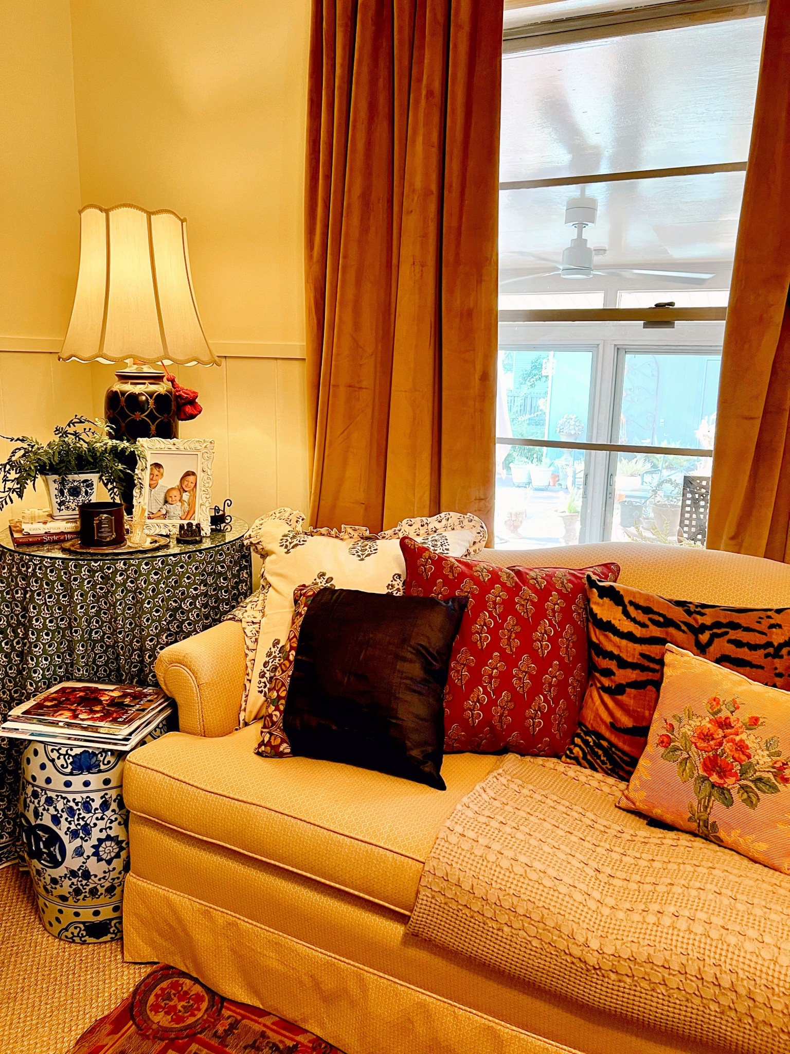 Pillow covers I love for fall and for every day… With a cozy 90s nostalgia vibe.

#LTKFindsUnder100 #LTKHome #LTKSeasonal