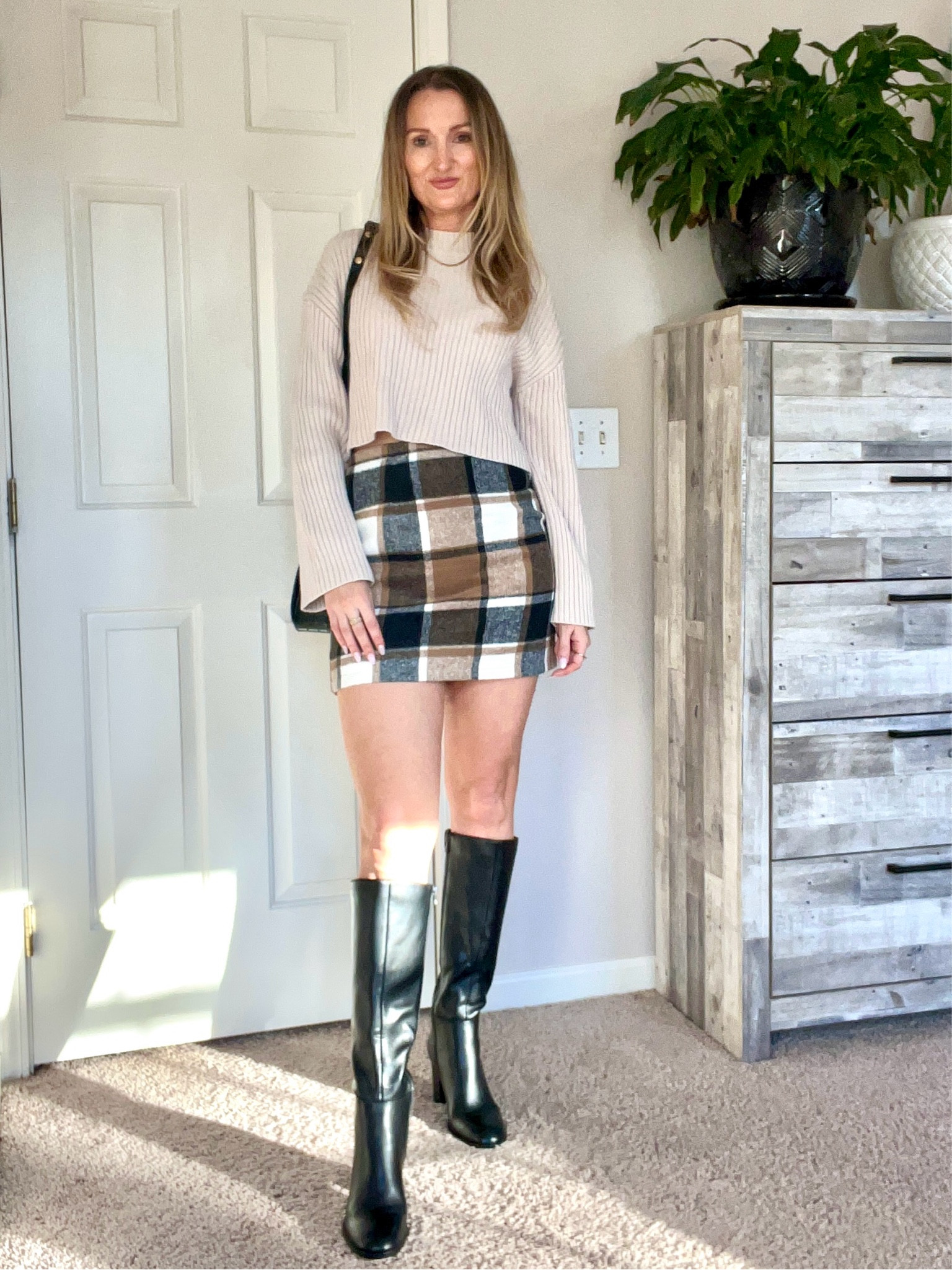 Cute chic outfit idea 

Date night outfit / winter outfit idea / boots / short skirt / plaid skirt /
Amazon fashion / h&m  / chic style / elevated style / womens outfit  / cute outfit ideas 

#LTKFindsUnder50 #LTKFindsUnder100 #LTKStyleTip