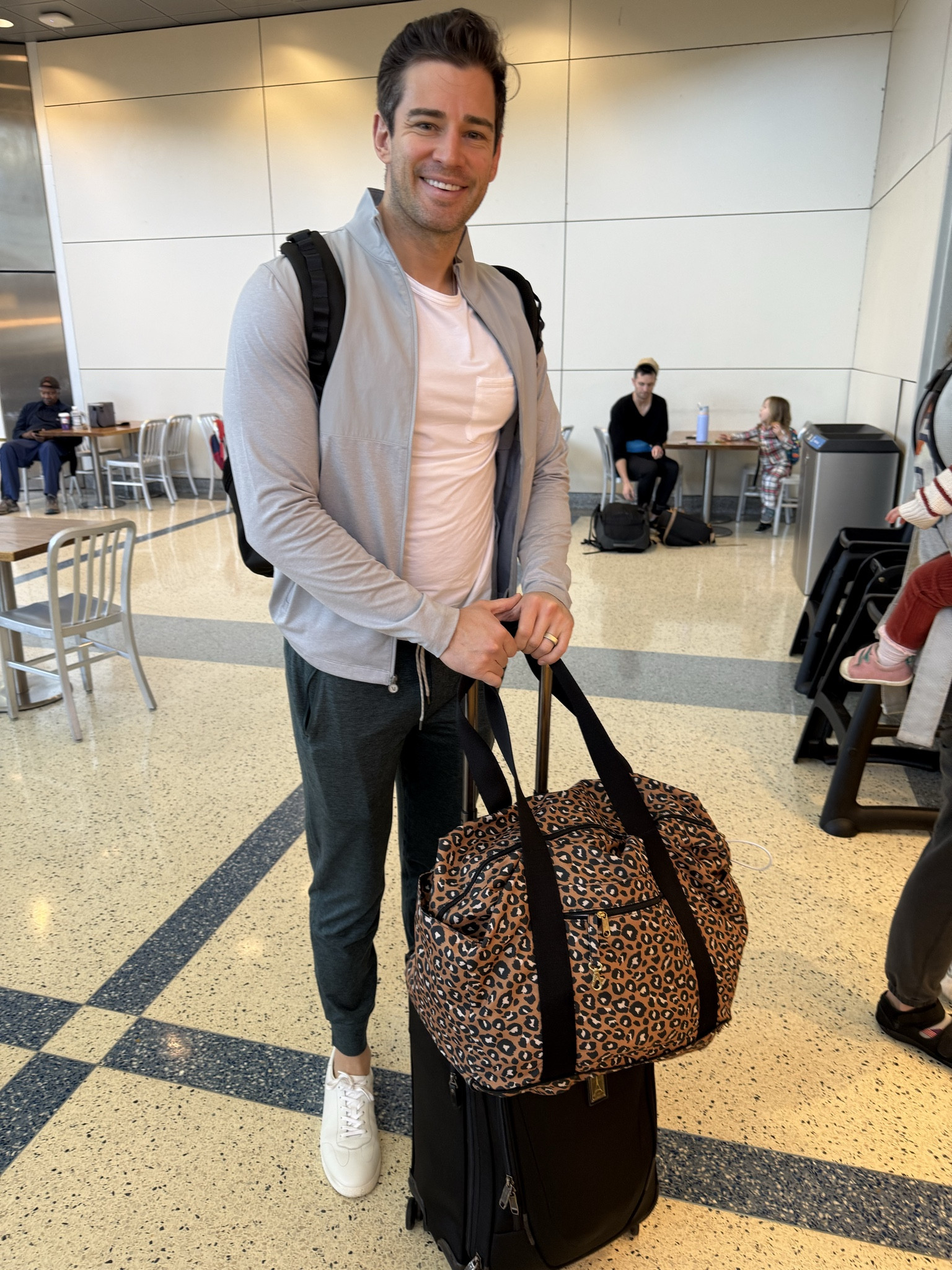 Men’s joggers on sale vuori travel outfit 

#LTKHoliday #LTKFindsUnder50 #LTKMens