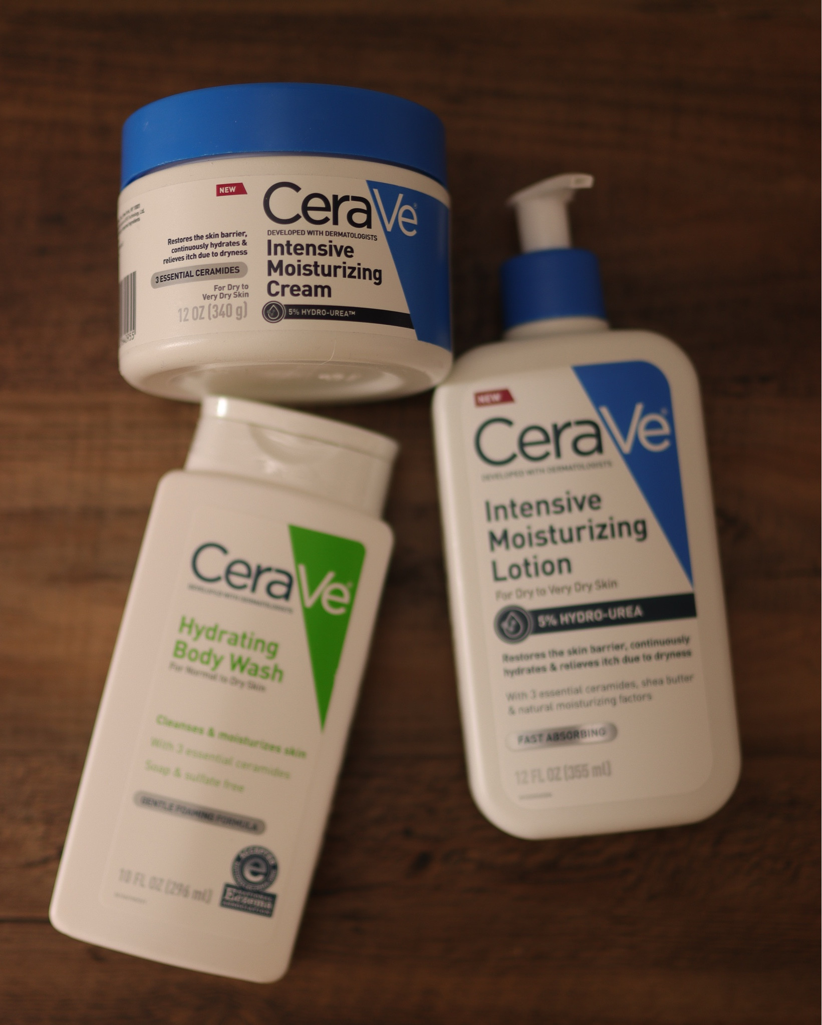 Cooler weather calls for hydrating body washes and I’ve been enjoying the CeraVe one! and I’m glad I have a re-up on the Anti-Dandruff Hydrating Shampoo and Conditioner.