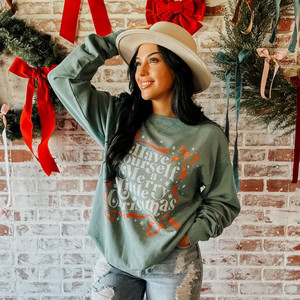 Merry Little Christmas Bows Crewneck | Mountain Moverz
