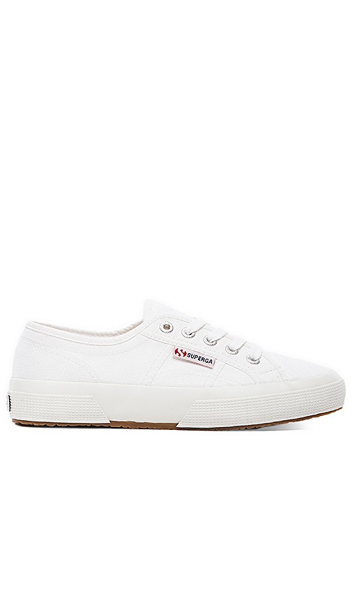 2750 Cotu Classic Sneaker in White | Revolve Clothing (Global)