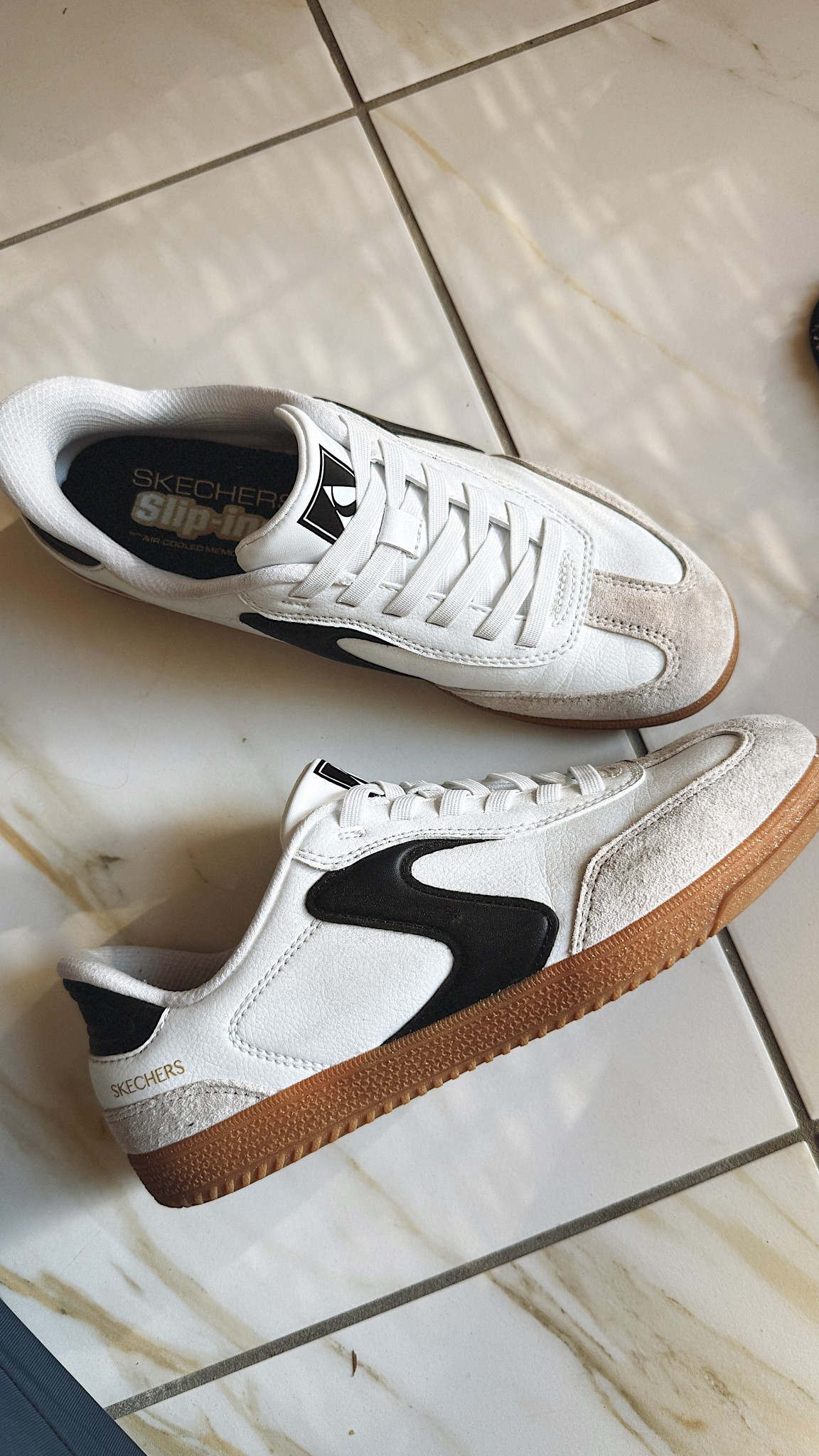 I’m OBSESSED with these slip-in sneakers by Skechers..they are so cute, comfortable, trendy & literally so easy to just slip-on & GO! I’m wearing a size 8 (TTS)

Neutral sneakers, trendy sneakers, fashion sneakers

#LTKSeasonal #LTKShoeCrush