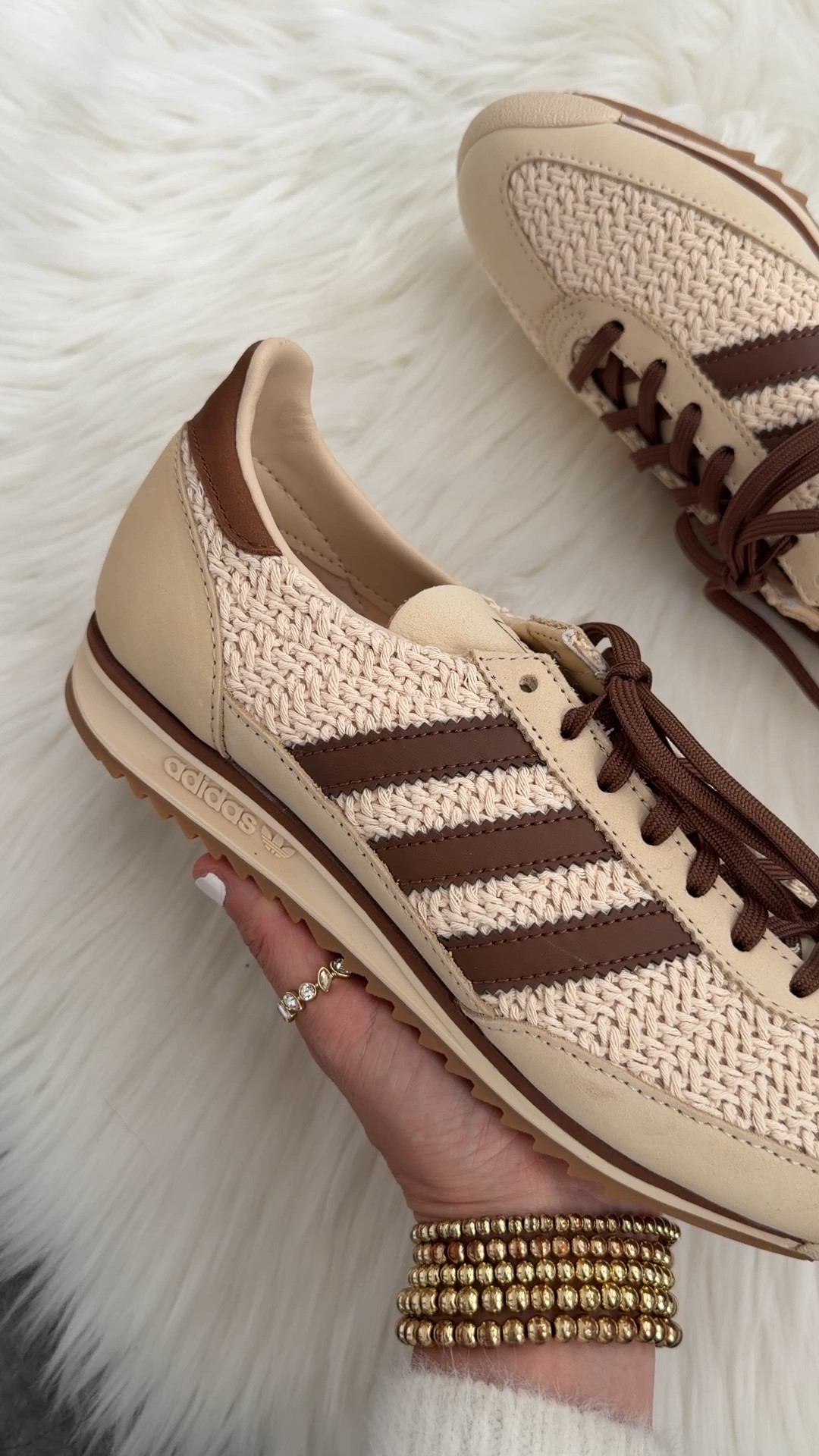 Adidas sl 72 og sneakers. I went down a half size 