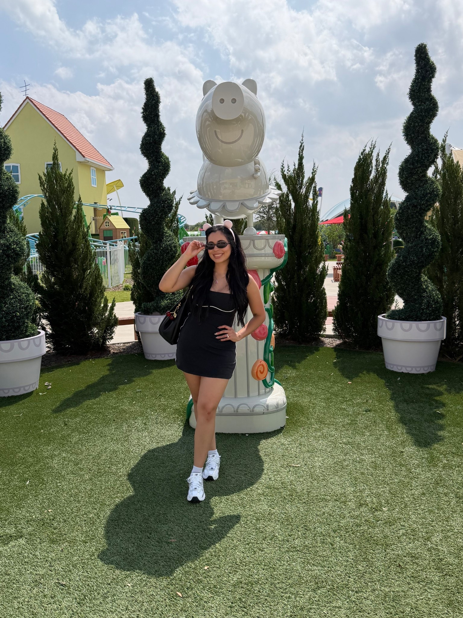 Hot mom theme park fit ✨ #alodress