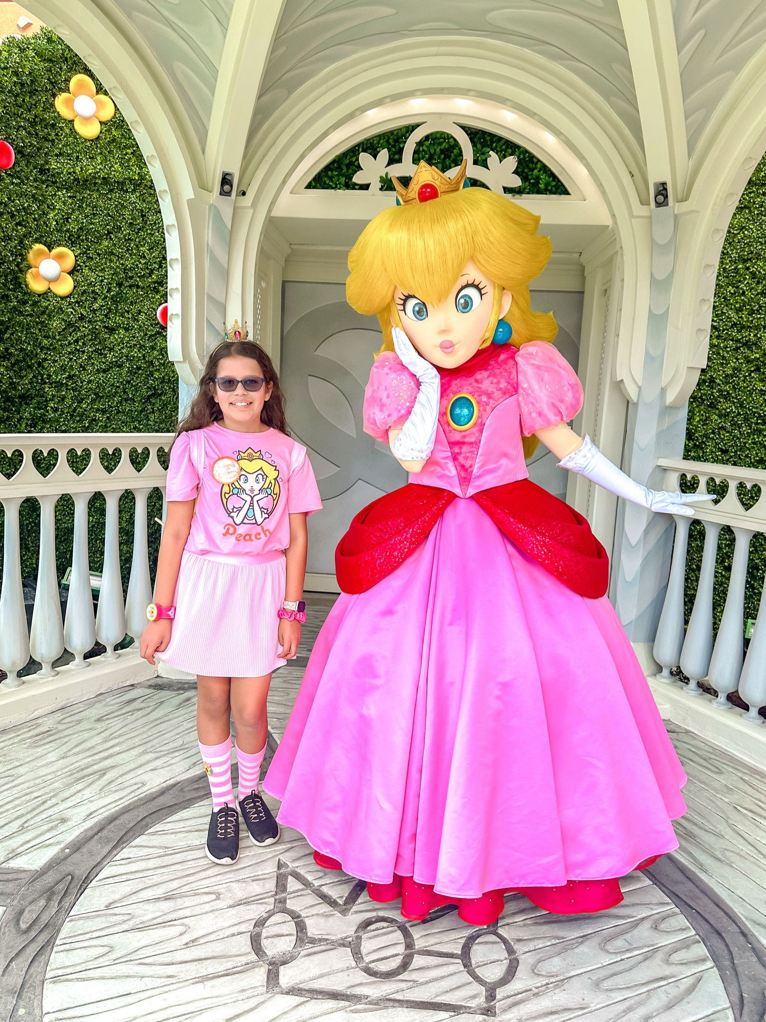 Princess Peach outfit Super Nintendo World Epic Universe Mario Kart Universal Studios Orlando Resort theme parks 