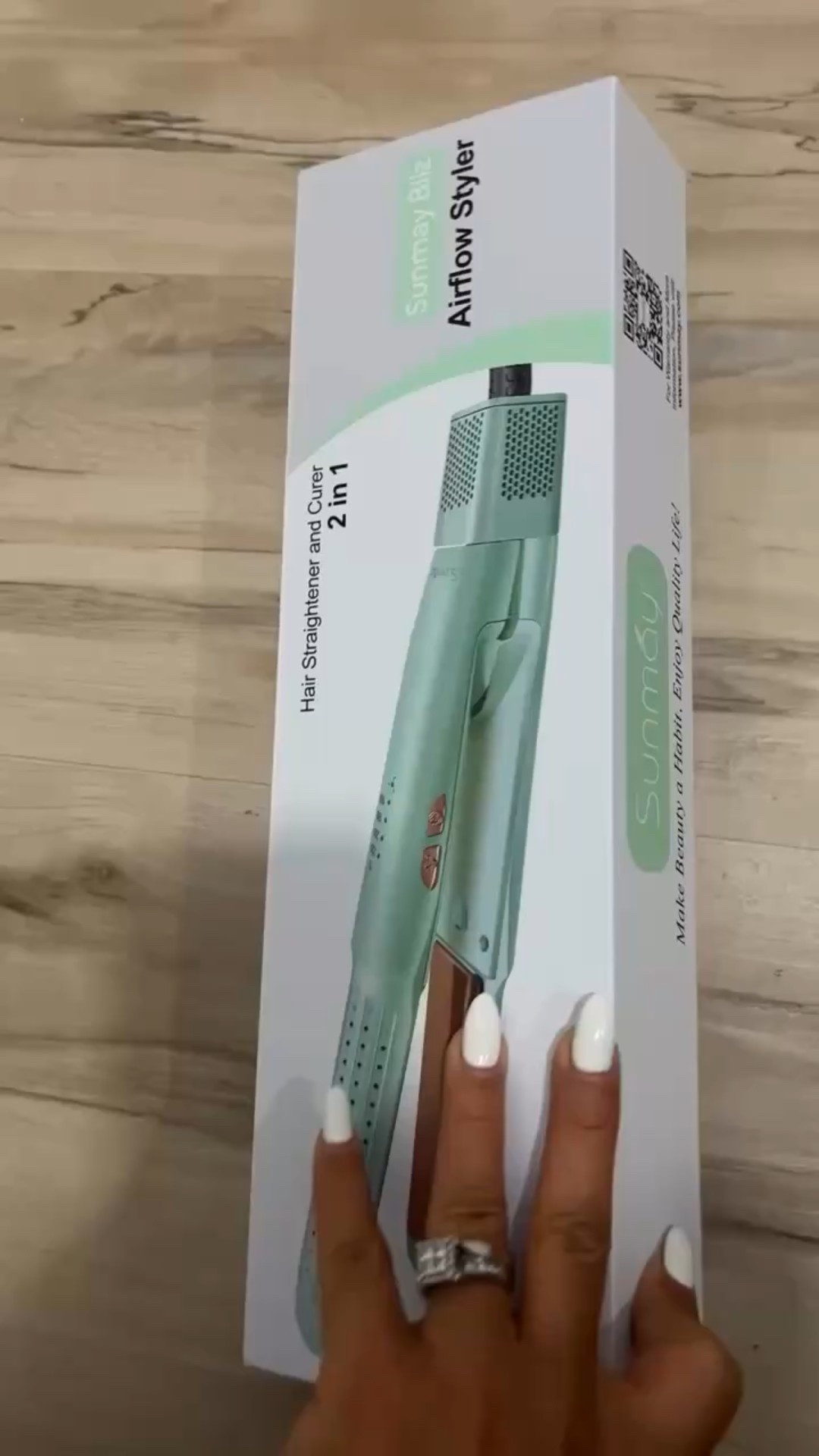 you ladies need this straightener!!
leaves hair so smooth!!

#LTKItBag #LTKStyleTip #LTKBeauty
