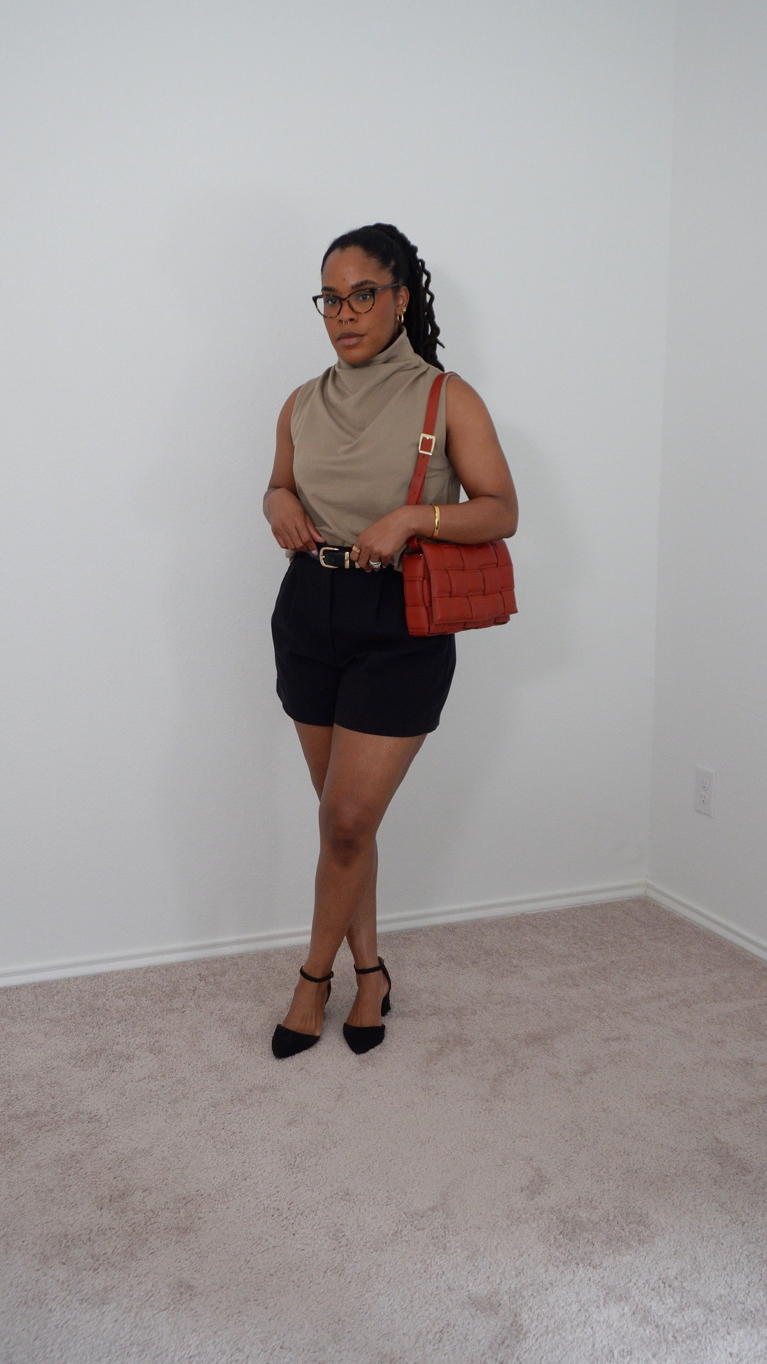 Minimalist fall outfit ideaas

#LTKFindsUnder100 #LTKStyleTip #LTKSeasonal