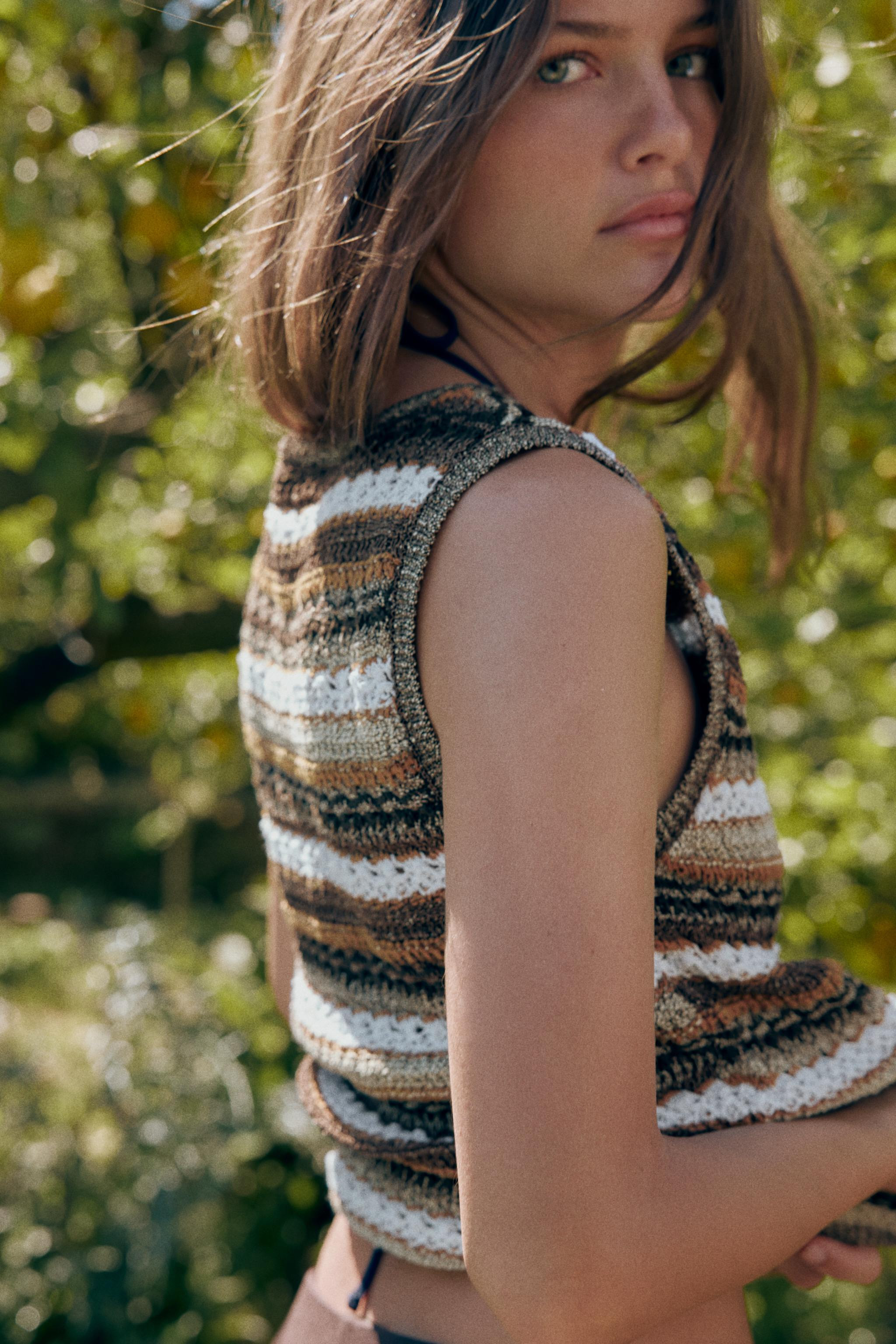 TEXTURED STRIPED KNIT TOP | Zara US