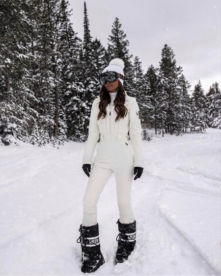 Ski outfit 
Perfect moment ski suit
Moncler beanie
moon boots 



#LTKSeasonal #LTKtravel #LTKstyletip