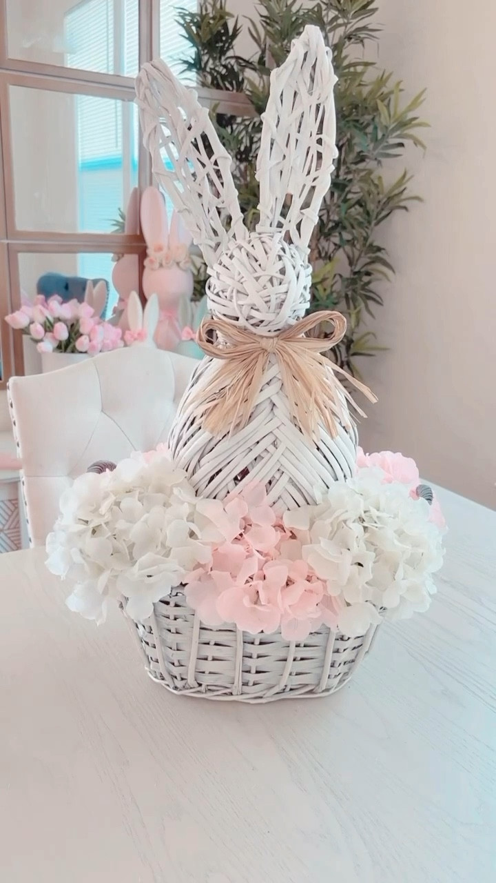This easy bunny-in-a-basket is SO fun & perfect for spring! Try it out & show off your creation 🌸🐰🫶🏻








#EasterDIY #SpringVibes #EasterCrafts #DIYBunny #HandmadeWithLove #EasterDecor #momswhomake #craftyfun #easydiy #diyeaster #easterbunny #diyeasterdecor #easterdiyideas #easterideas #easterinspo #springdiy #diyspringdecor 

#LTKWatchNow #LTKSeasonal #LTKHome