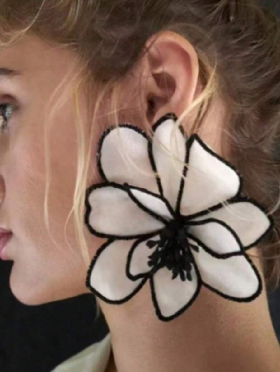 1 Pair Retro Fabric Floral Earrings, Chic Floral Cloth Stud Earrings, Elegant Daily Accessory | SHEIN