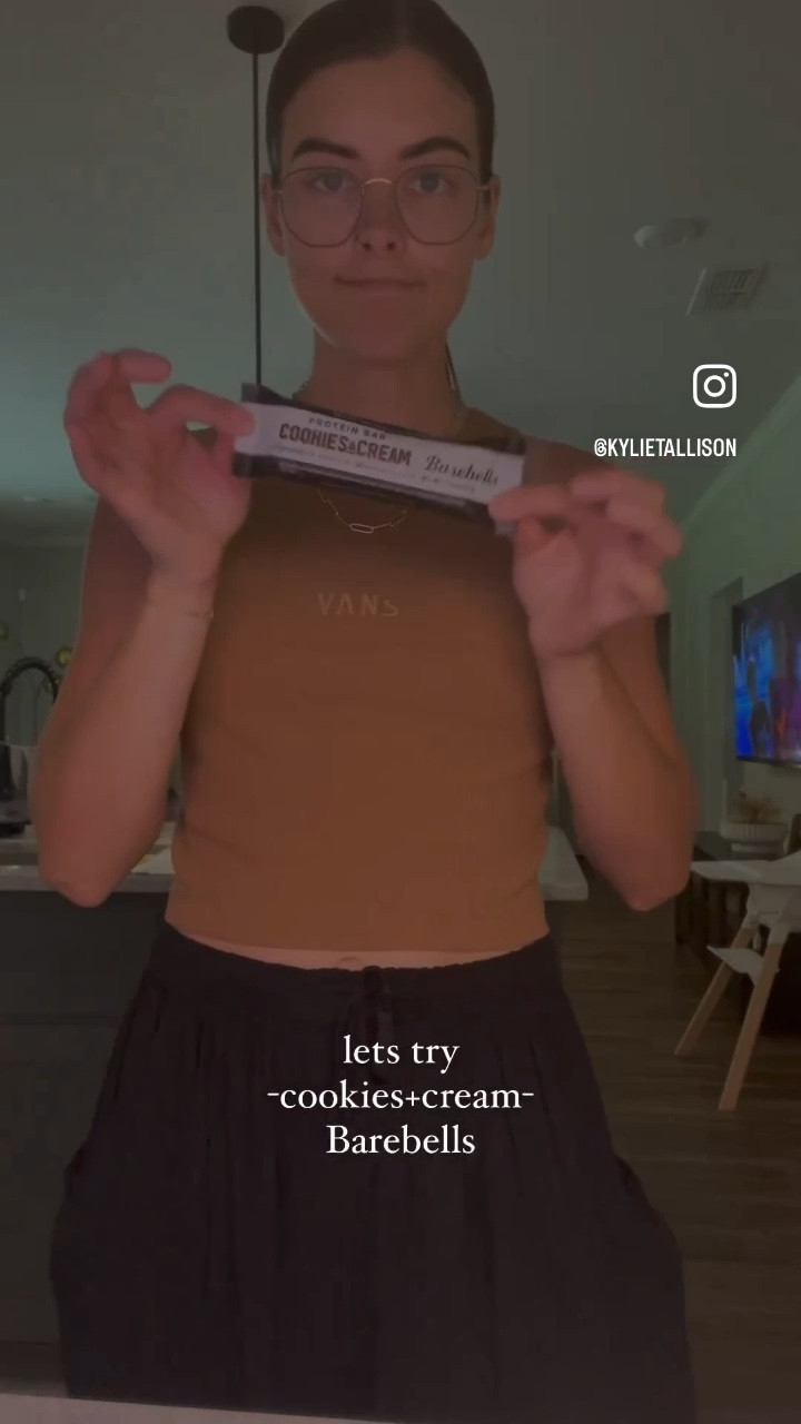the BEST protein bars 

#LTKFitness