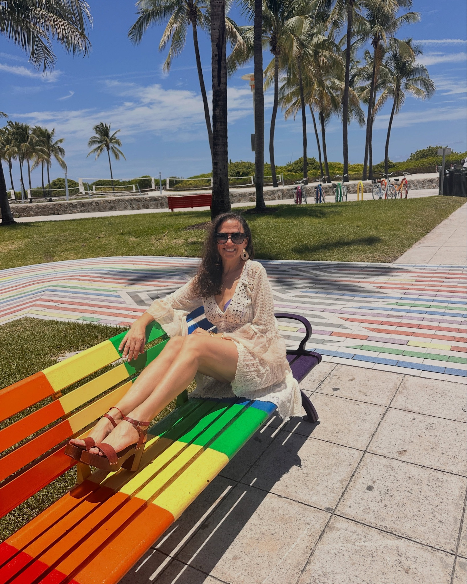 Bonjour! This time, I am bringing you a day in Miami Beach, since June is a special month because we don’t only celebrate pride, which I love, but also my daughter’s and my birthdays are in June!! 

We had a beautiful walk on the beach, followed by a phenomenal brunch, where my heart was happy to start with a delicious espresso martini, then some fried chicken and waffles, and, of course, house potatoes, because you know how much I love them!!

Celebrated my daughter’s birthday at the most unforgettable drag brunch with fierce queens, amazing food, bottomless mimosas, great music, and the kind of scenery that makes Miami magic. 
We laughed, danced, and cheered, truly the perfect way to celebrate and create memories we’ll be talking about for a long time.

We spent a total of five beautiful hours, enjoying the most gorgeous weather, scenery, people, and food.

A must-do when you visit Miami!!

#miamibeach #pride #dragbrunch #yourhelpfulwendy