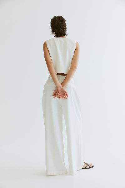 Suit waistcoat - V-neck - Short - White - Ladies | H&M GB | H&M (UK, MY, IN, SG, PH, TW, HK)