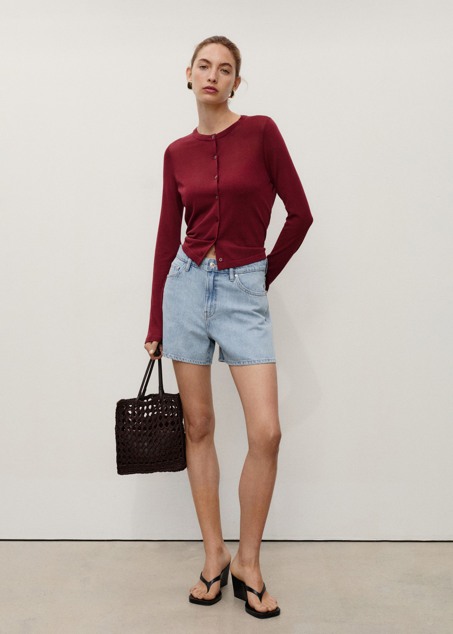 High-waisted straight-fit denim shorts | MANGO (UK)