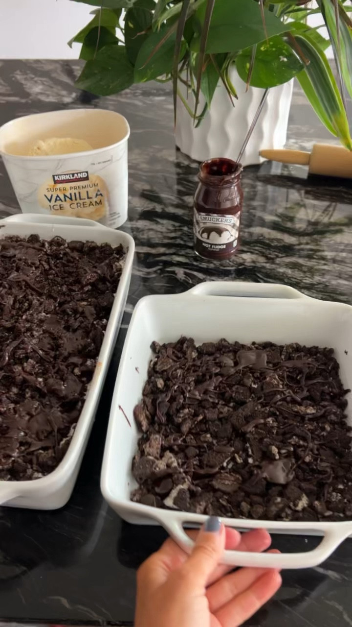 The best Oreo dessert! Mud pie is what we call it and it’s a family favorite!