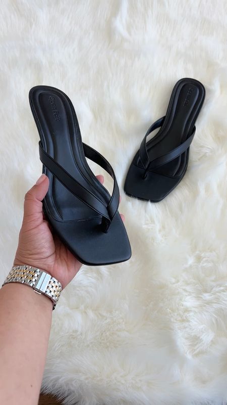 Love these black kitten heel sandals for a simple and chic look! And they’re under $50! 

Sandals, spring sandals, kitten heels, black sandals, black slides, spring shoes, summer sandals, summer shoes, spring outfit, summer outfit, vacation outfit, summer slides, spring slides, spring slide sandals, summer slide sandals, under $50

#LTKFindsUnder50 #LTKSeasonal #LTKShoeCrush