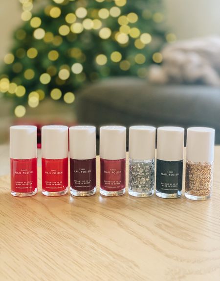 Holiday nail polishes! 





Nail polish, sparkle polish, red nail polish, green polish, manicure, holiday nails 

#LTKbeauty #LTKHoliday #LTKSeasonal