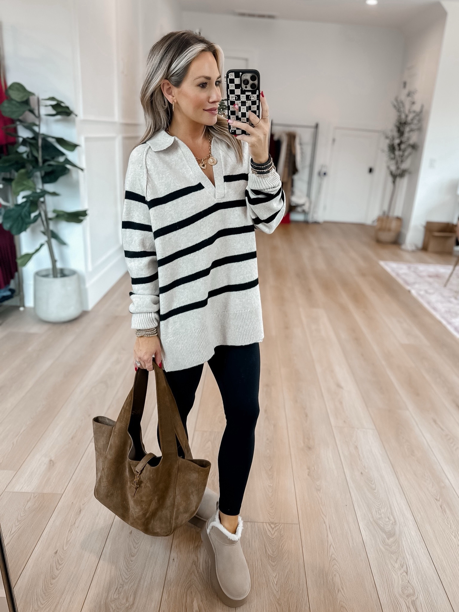 Aerie sweater 50% off!! This sweater is so soft and cozy. Love it with leggings! Wearing a size small in sweater and xs in leggings. 

#LTKSaleAlert #LTKStyleTip #LTKHoliday