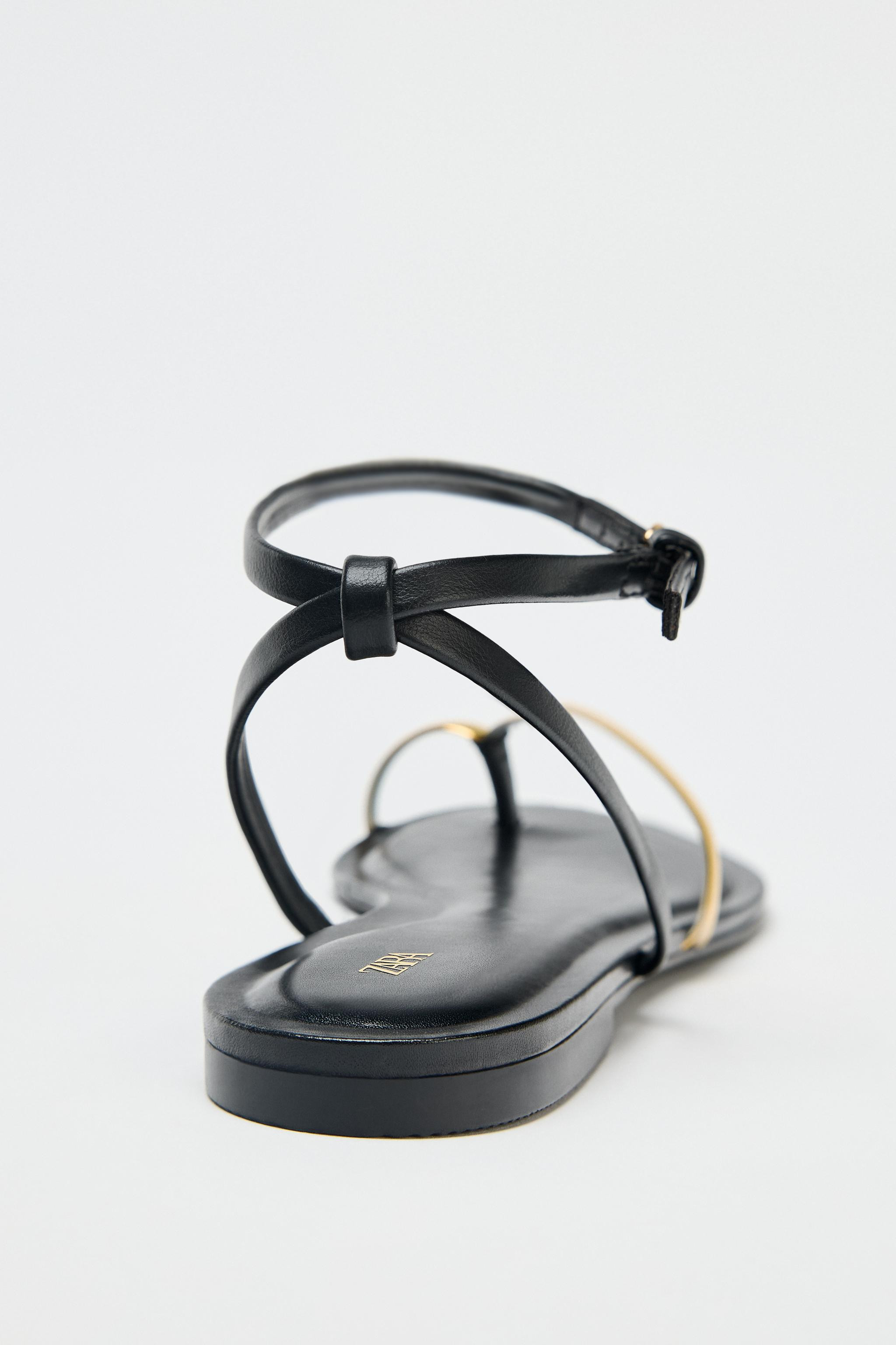 FLAT SANDALS WITH DETAIL | Zara UK