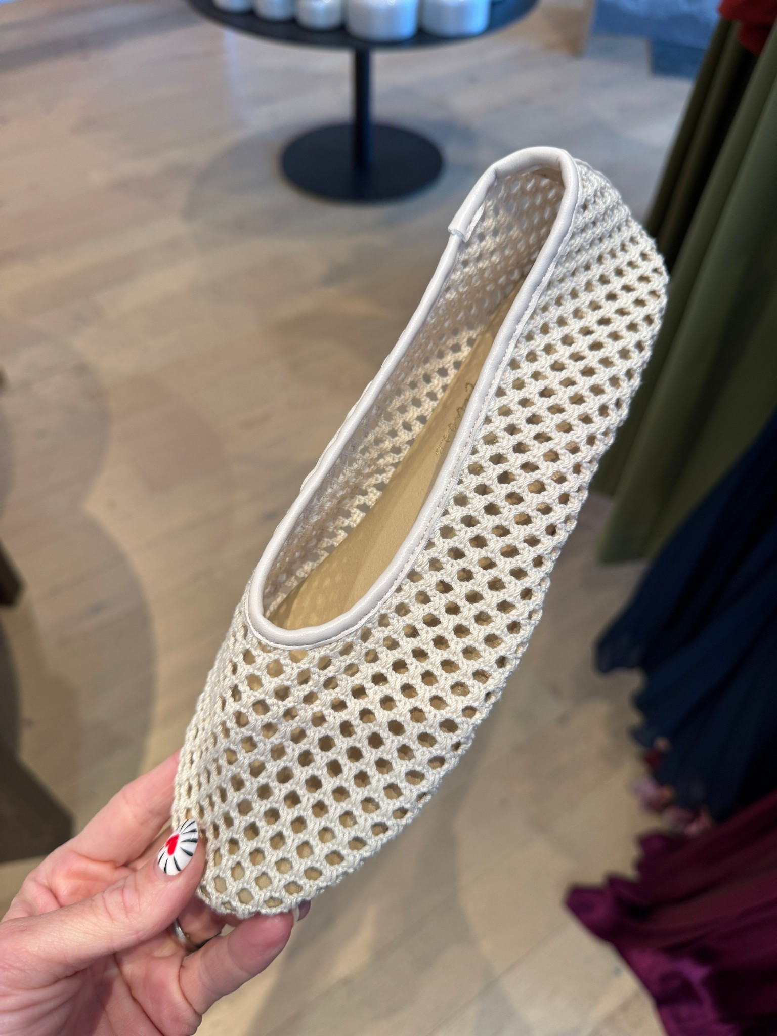 Loving the simplicity of these mesh spring flats.  They come in red too.  The perfect warm weather vacation shoe.

#whiteflats #springshoes

#LTKmomlife