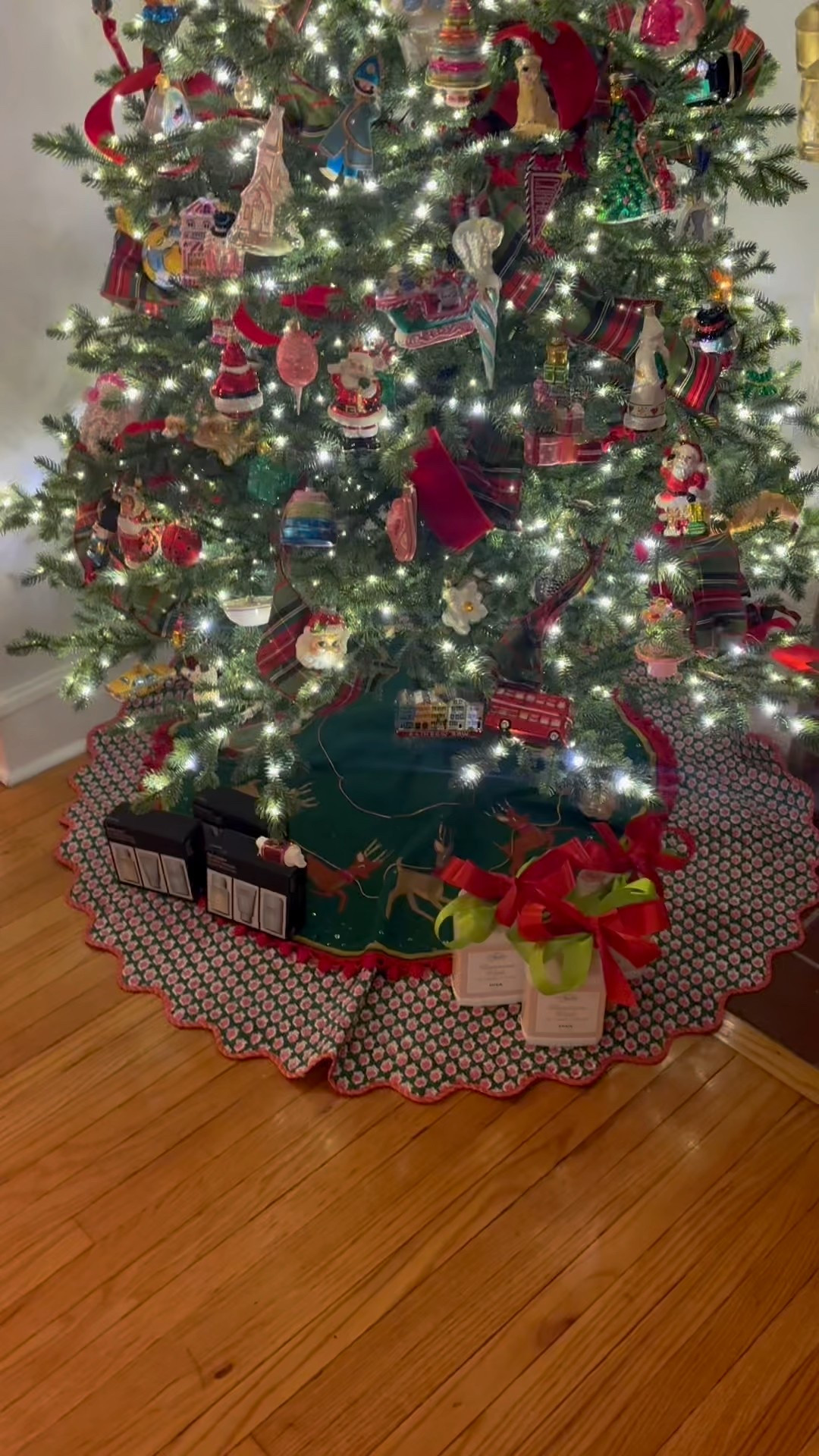 Put away all of my Christmas decor and reminiscing! NOW is a great time to order Christmas decor on SALE for next year 🥰 Sharing some of my favorites below!


#LTKSeasonal #LTKHome #LTKSaleAlert