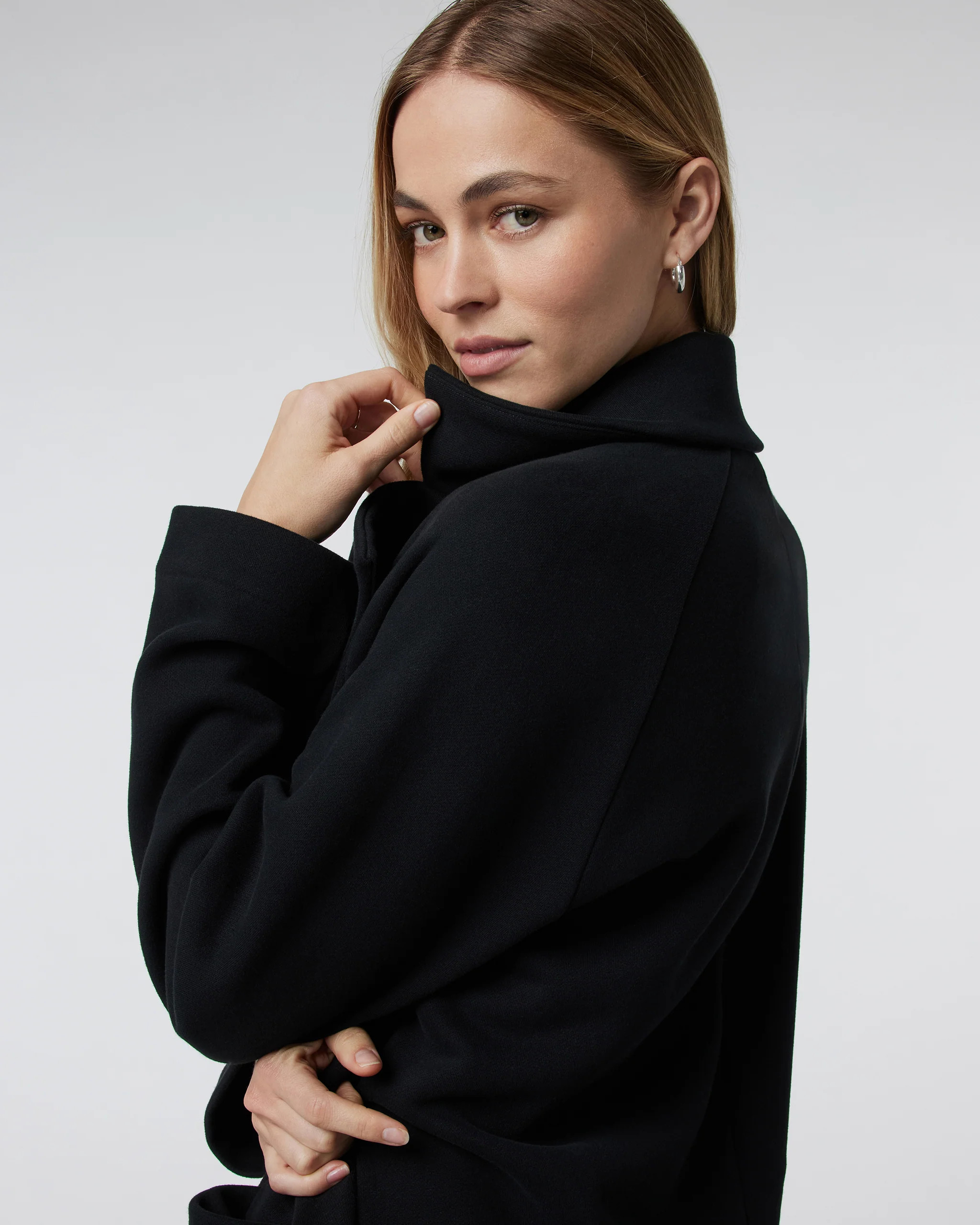 Restore Trench Coat | Women's Black Fleece Coat | Vuori | Vuori Clothing (US & Canada)