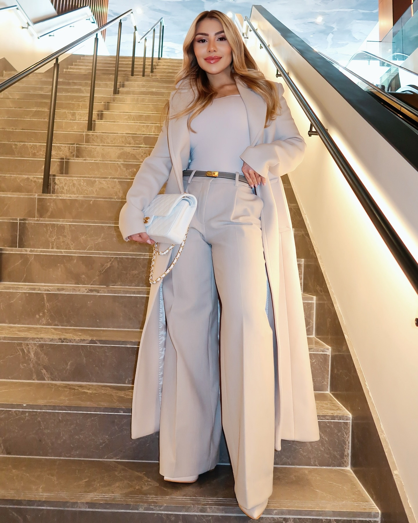 Quiet confidence in soft layers and bold details 🤍✨
A little grace, a little glam — and just the right touch of indulgence.

Btw, I have a little surprise in my broadcast channel for one of you!! 🥰 Go check it out. 

#elevatedstyle #modernfemininity #luxurylook #softpower #effortlesschic #stylemuse #feminineelegance #ootd #boston #bostonbloggers  #fashioncreator #influencers