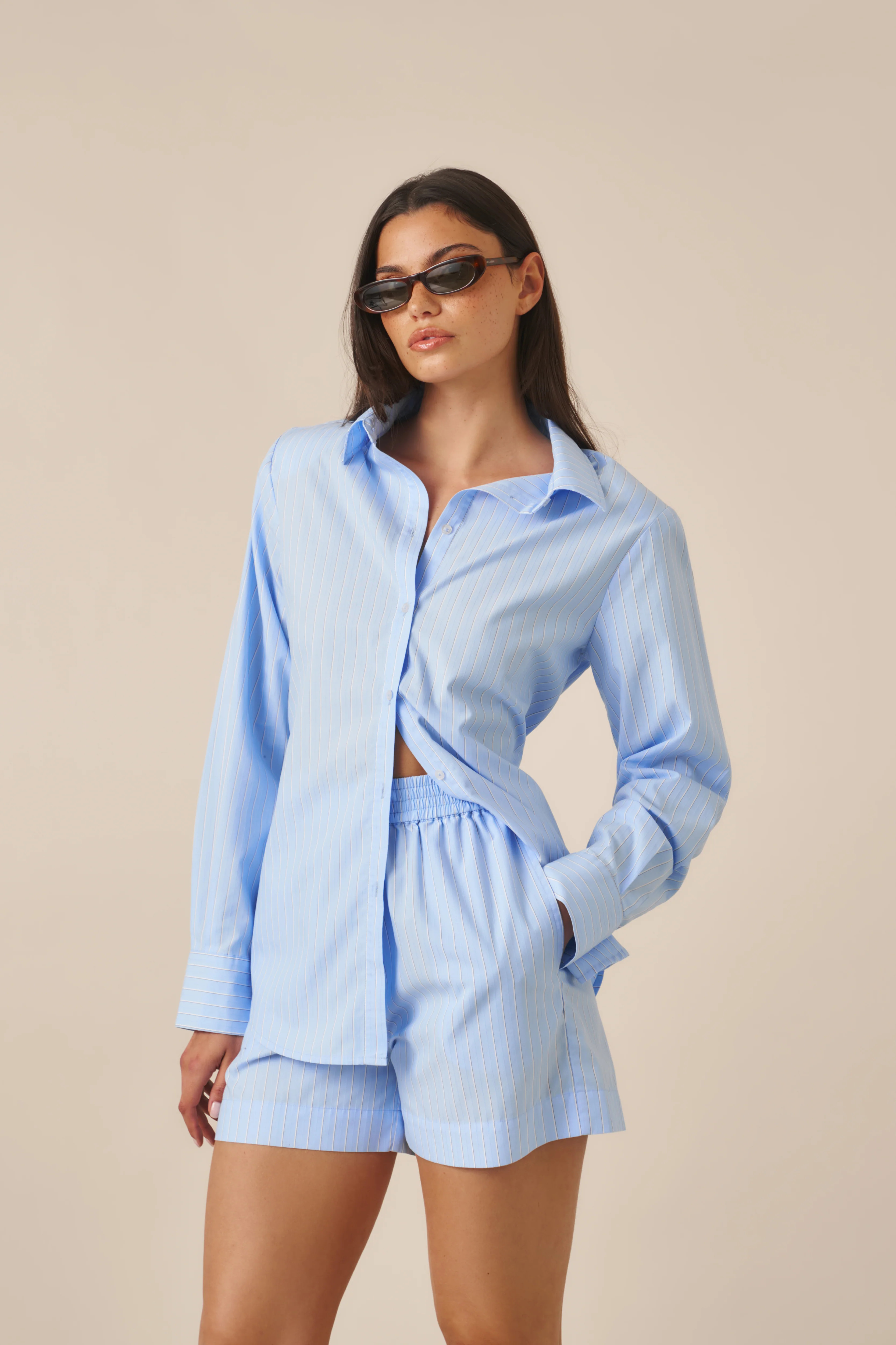 Crease Resistant Cotton Poplin High Waist Shorts - Powder Blue | Reasn