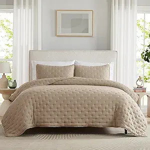 WDCOZY Beige Cloud King Size Quilt Set, Tan Lightweight Farmhouse Bedspread, Rustic Country Cover... | Amazon (US)