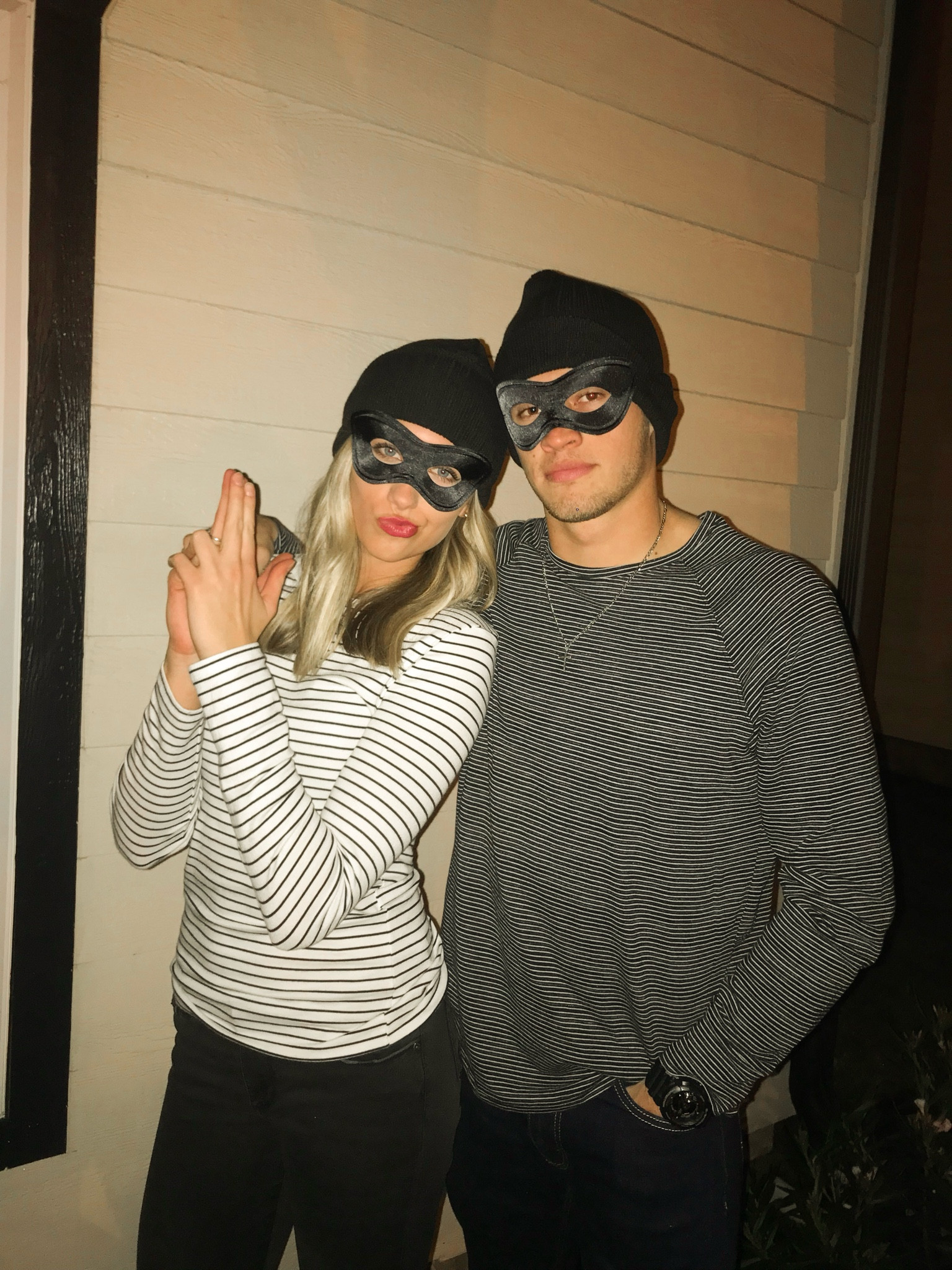 DIY couples costume idea!

#halloween #diycostume #amazoncostume #diy #couplescostume


#LTKSeasonal #LTKHalloween #LTKFallSale