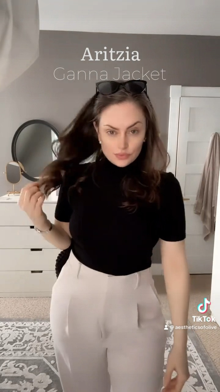 I’m wearing the color “vin gris” in the Aritzia Dashwood pants, but they don’t sell that color anymore so I linked a similar one. I’m also wearing them in a size 10 these pants are great for hourglass figures. 

#LTKmidsize