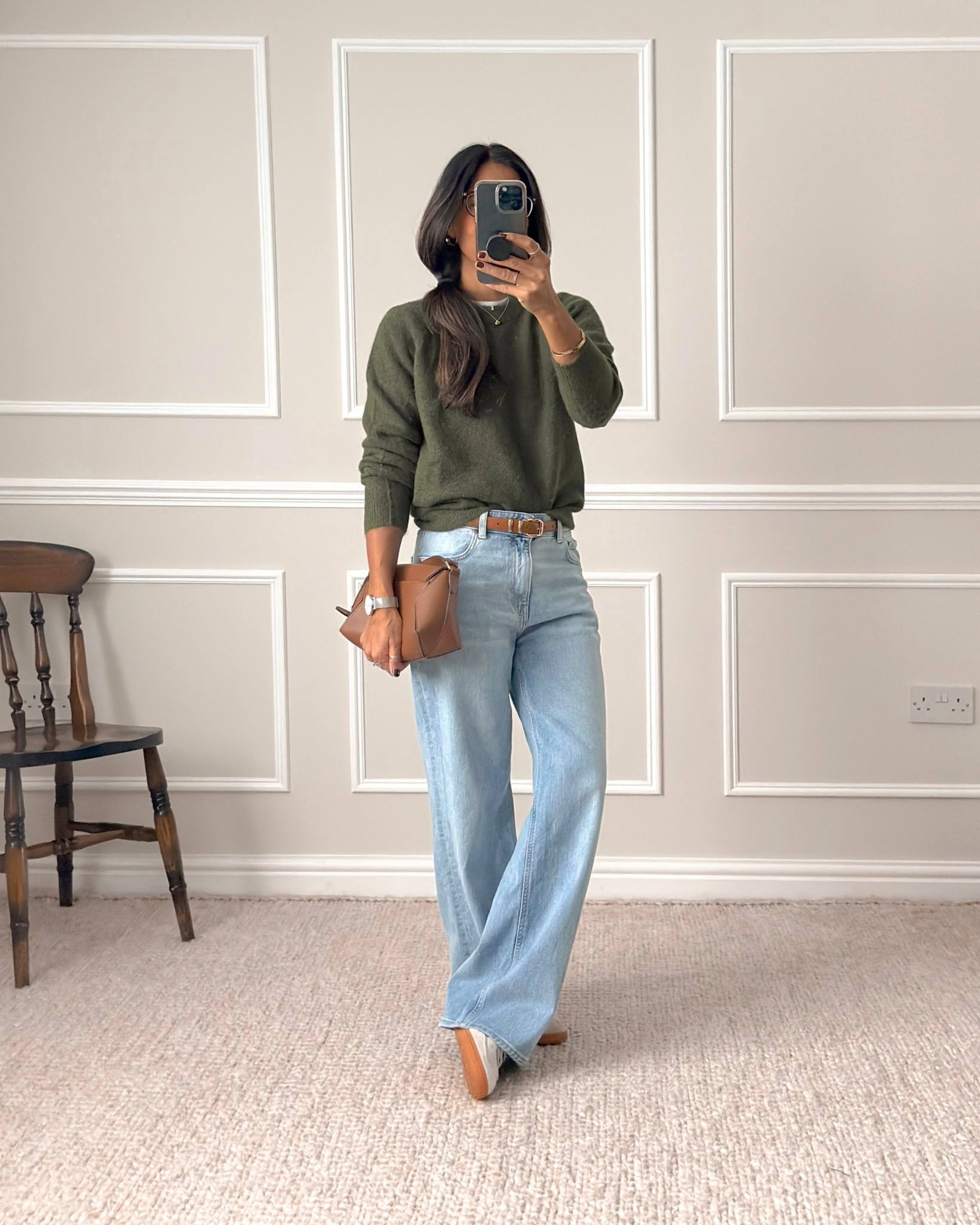 This look was one of your favourites from last year so I’ve tried to find pieces for you that are pretty much the same so you can replicate the same look. 

Jumper - wearing size small. Mine was from Zara last year but I’ve found one that’s pretty much the same (may be a little darker) from Uniqlo. I’ve tried it on and would recommend size small/medium if you’re similar to my frame. 

Wide leg Jeans - linking the exact same jeans as they are available again this season. I’ve sized up as they’re  a bit snug. My usual size is a UK size 8 but wearing size 10 here. I’ve pinned the bottom hem at the back. I’m 5’5 and these are a bit long so keep that in mind as I normally have to pin my jeans and trousers as most of them seem to be made for taller girls so this is how I make them work for me.  



#LTKuk #LTKeurope #LTKjeans