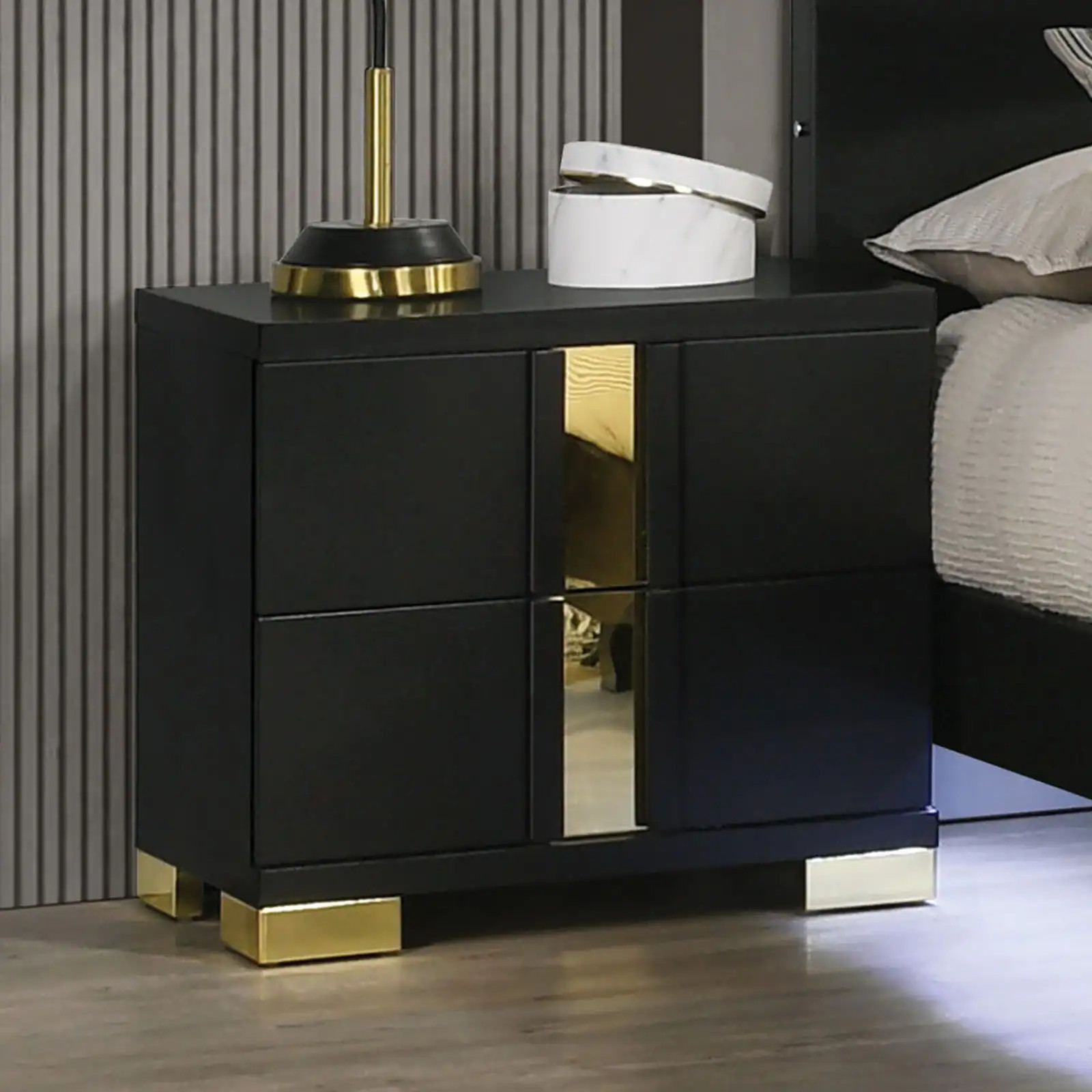 LOVMOR Attractive Beautiful Nightstand Bedroom Furniture Black And Gold Finish Bracketed Metal Legs 1pc Bedside Table one_size | SF-M-B011P326199 | Lowe's