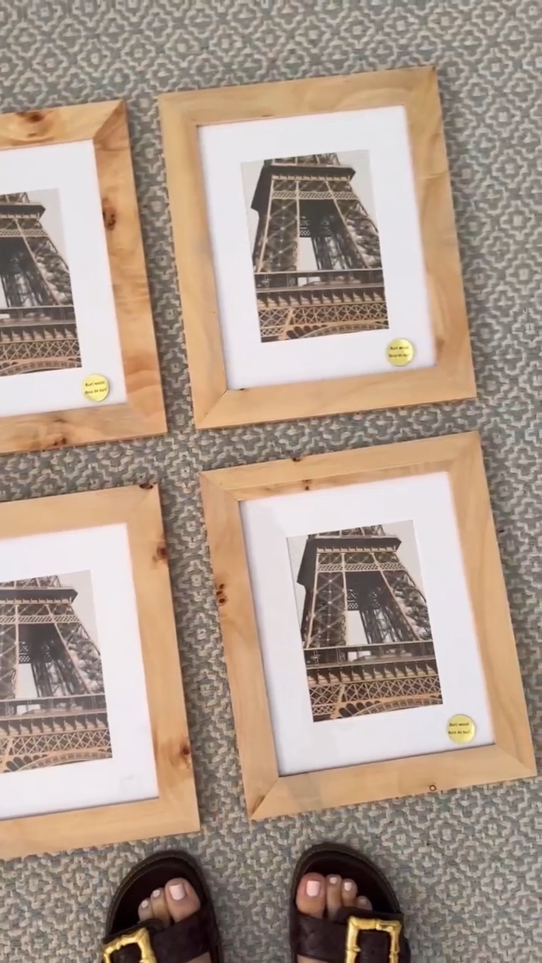 NEW FIND! 4 pack of Burl wood frames 🤩

How gorgeous would a small artist
commission/print would look in here?! 

Low stock alert on these 8x10 frames!! 👏🏼 so grab them quick!