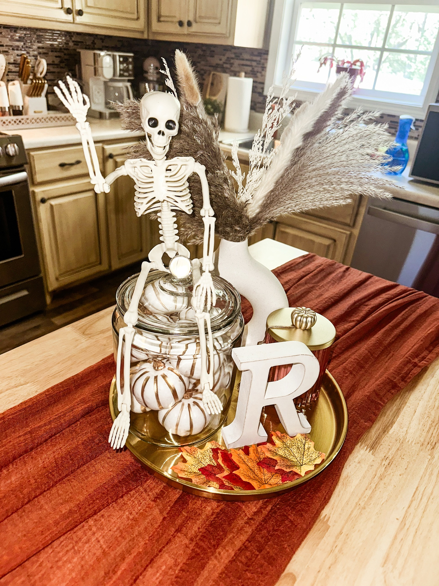 The cutest fall statement piece for my island ! 

#LTKSeasonal #LTKHalloween #LTKHoliday